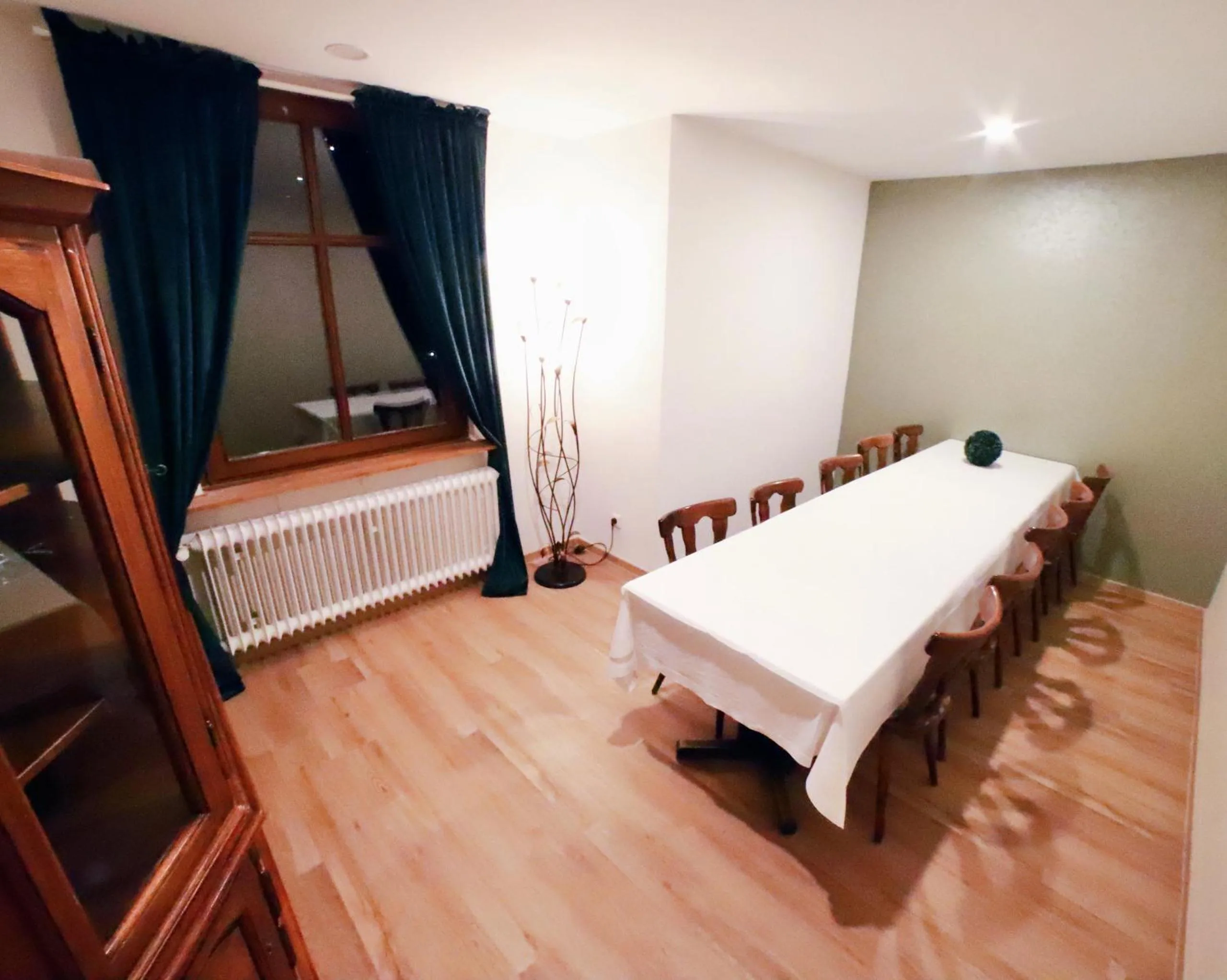 Restaurant/places to eat in Gasthaus zur Krone