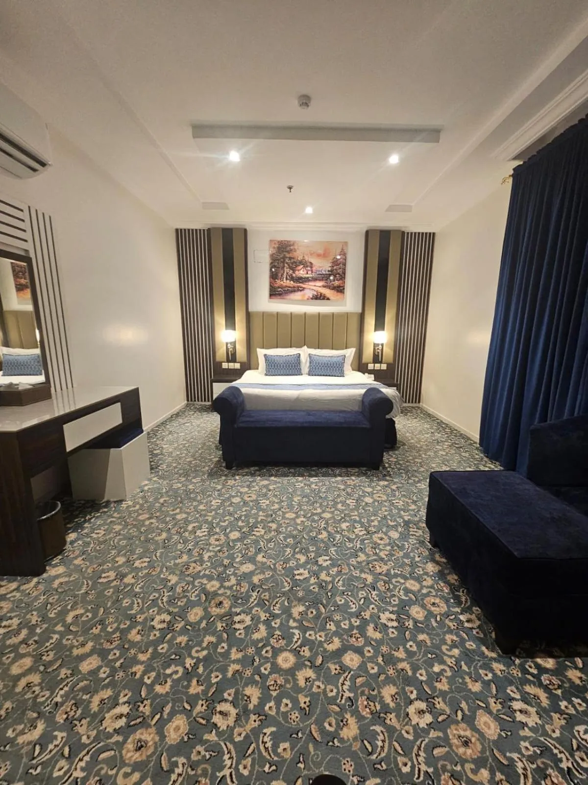 Bed in Golden Bujari Bisha