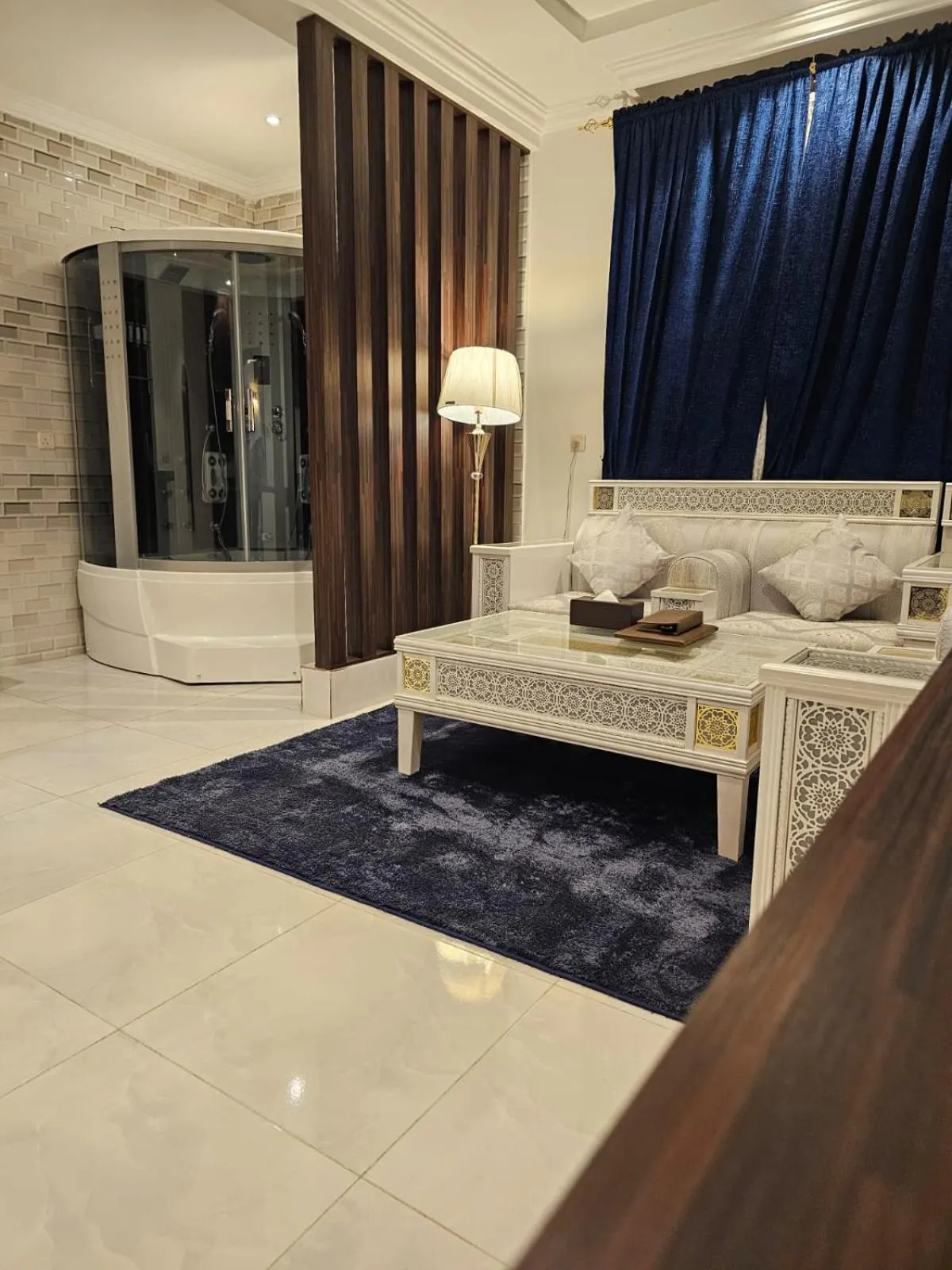 Hot Tub, Bed in Golden Bujari Bisha