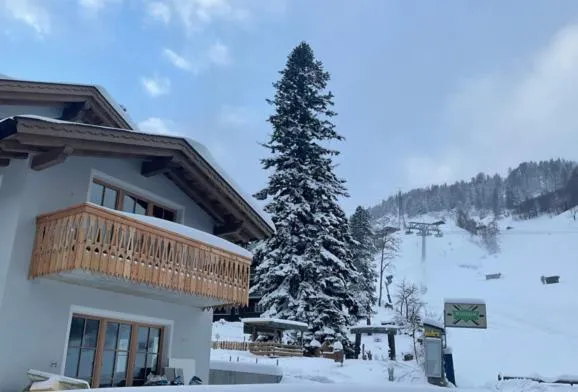 Property building in Chalet Marmotta CULM - Luxus Chalet Ski-In Ski-Out