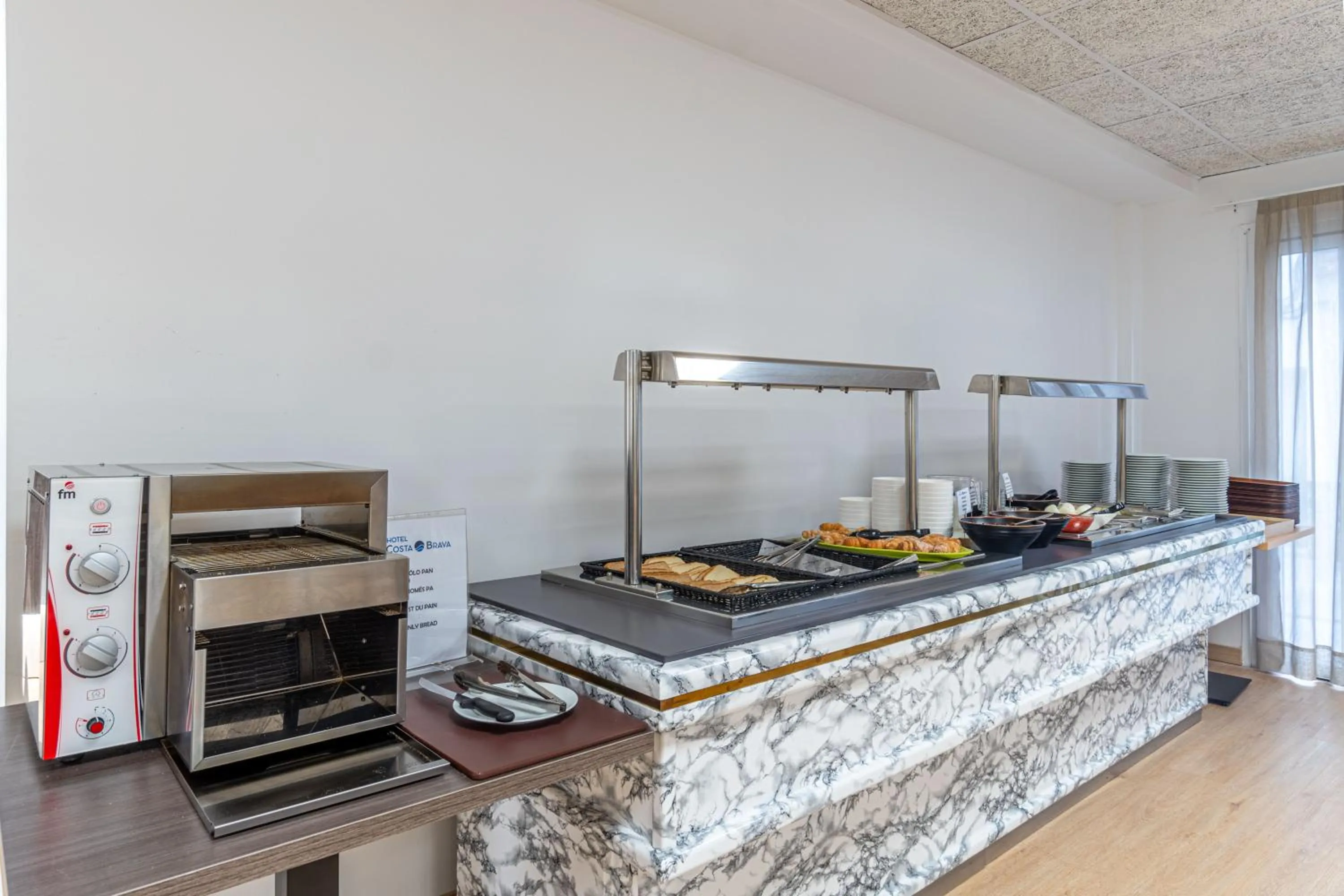 Dining area in Hotel Costa Brava
