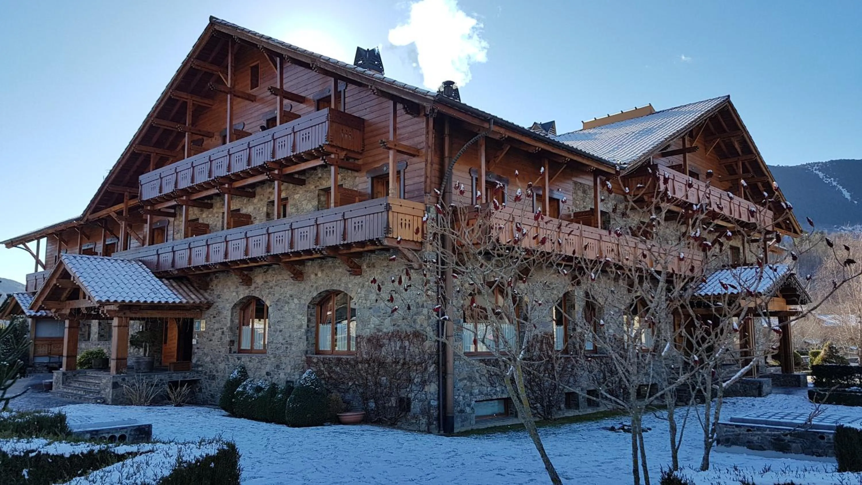 Property building in Hotel Grèvol Spa