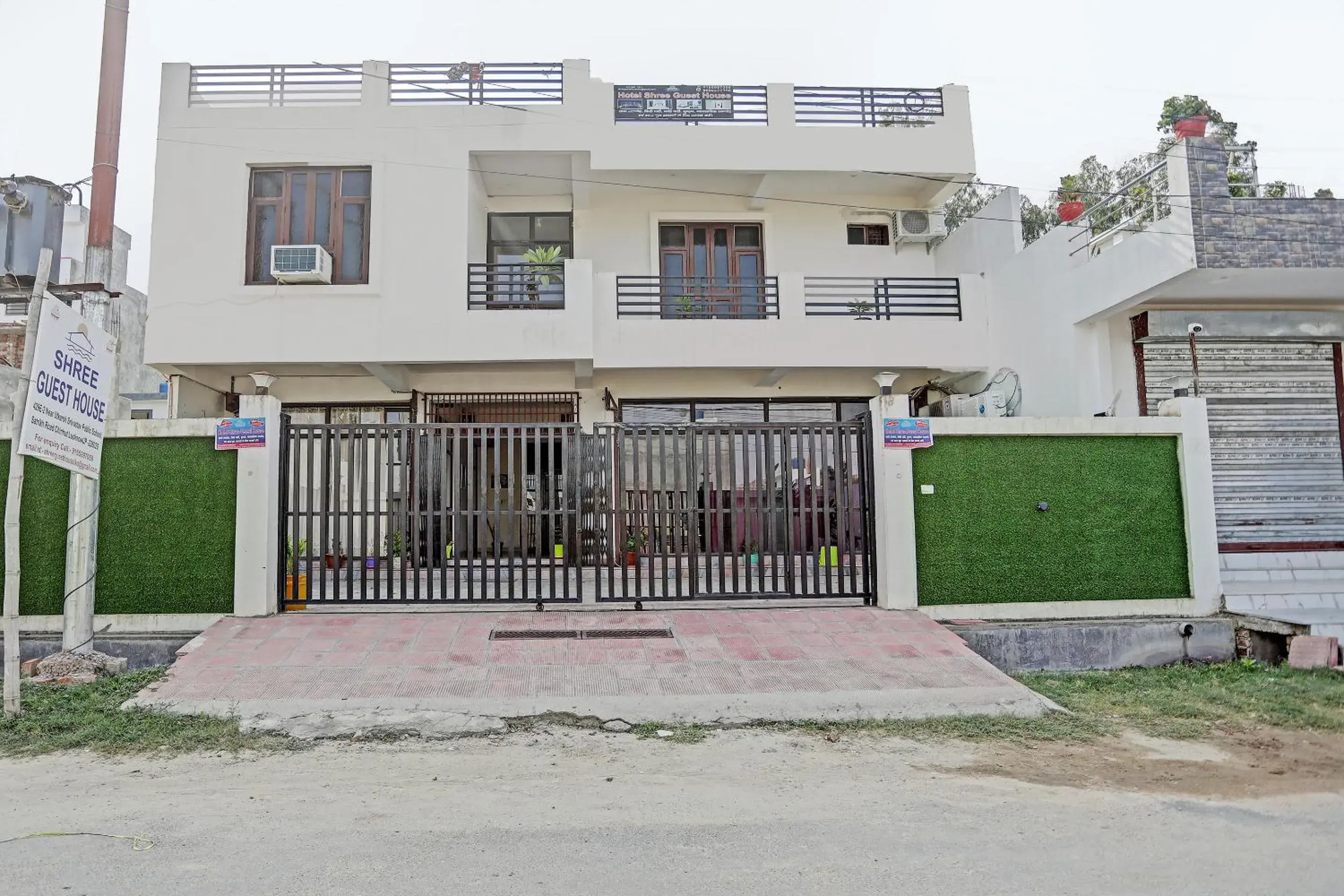 Property building in Shree Hotel Property building in Shree Hotel