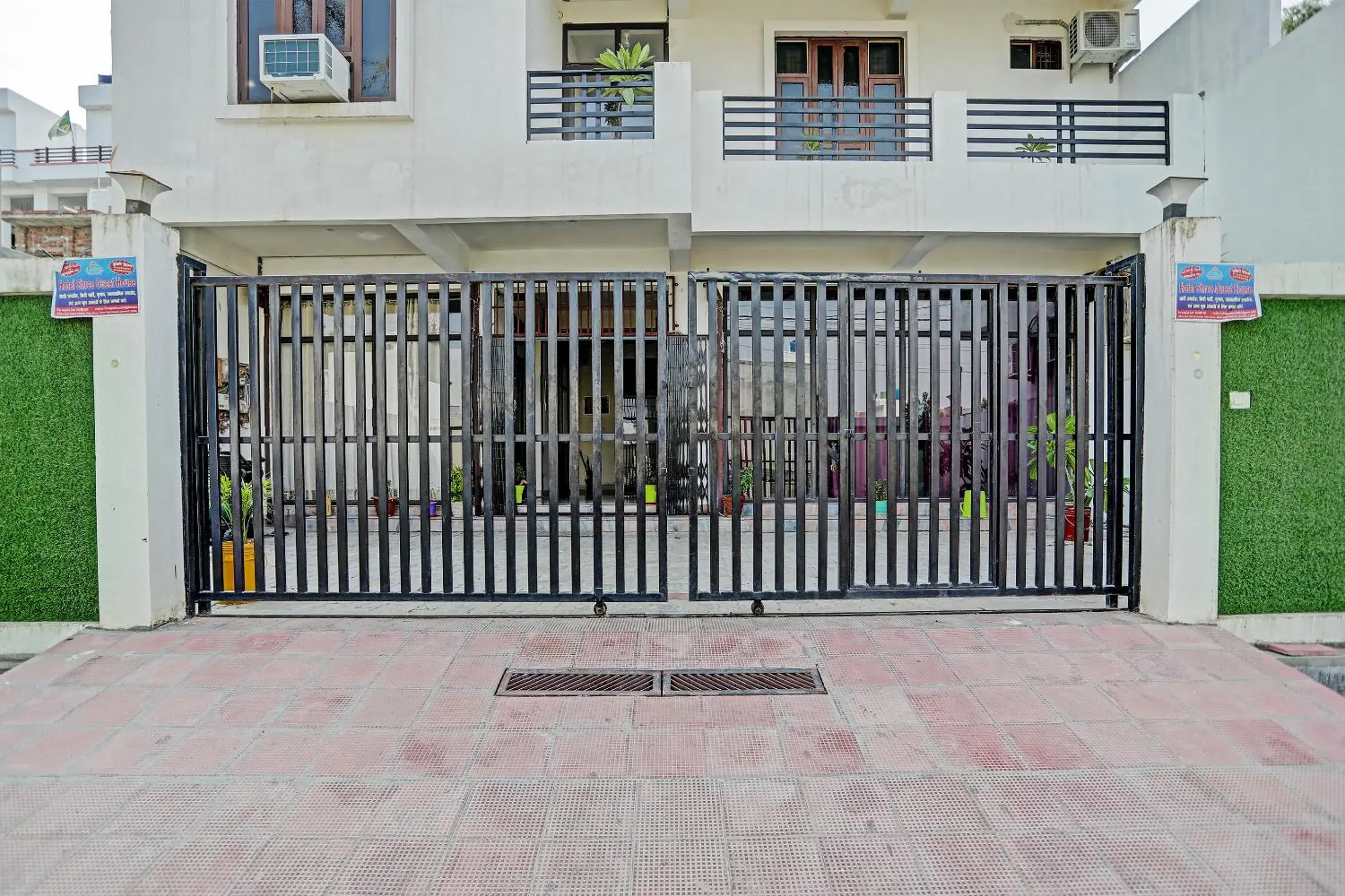 Property building in Shree Hotel Property building in Shree Hotel