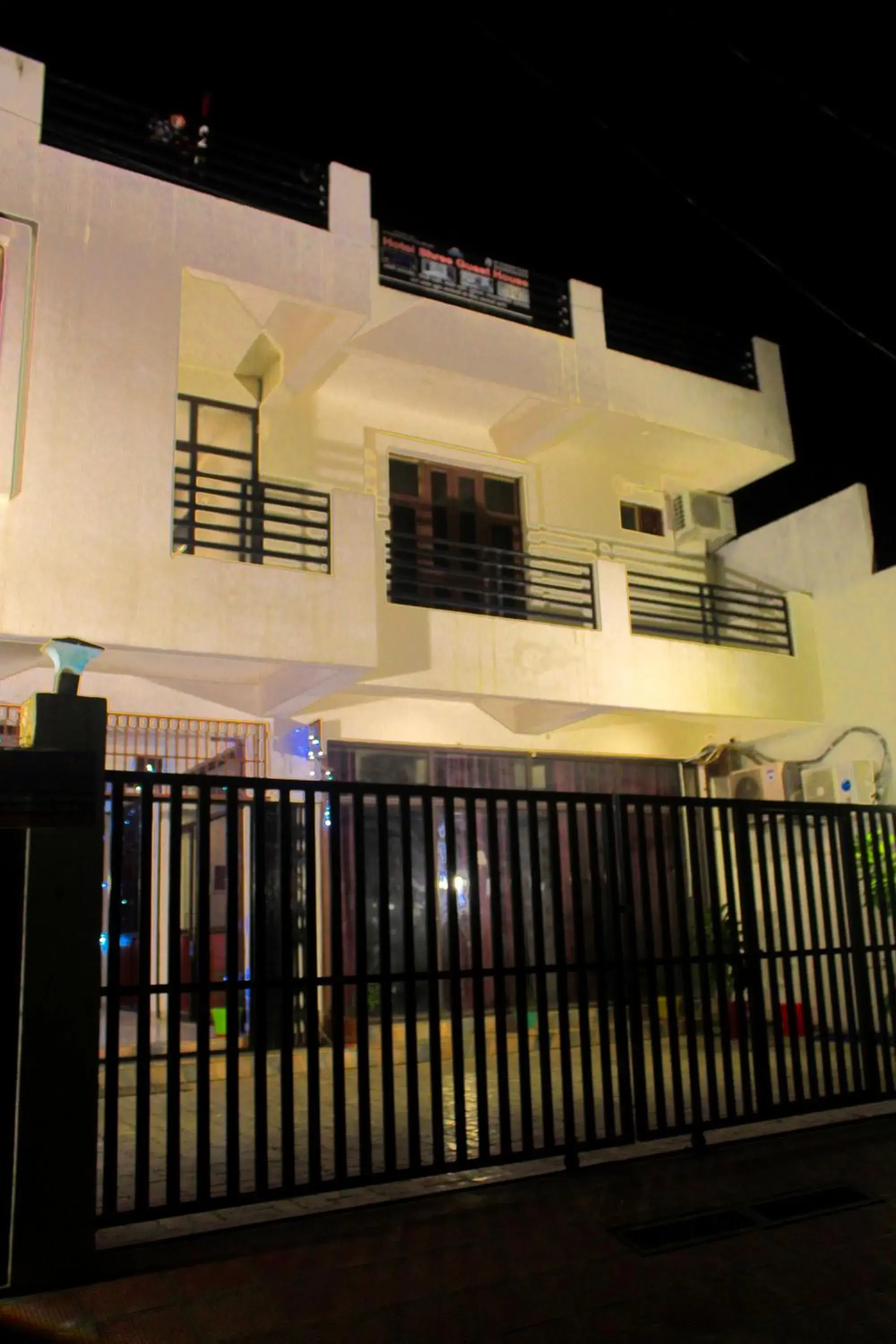 Property building in Shree Hotel Property building in Shree Hotel