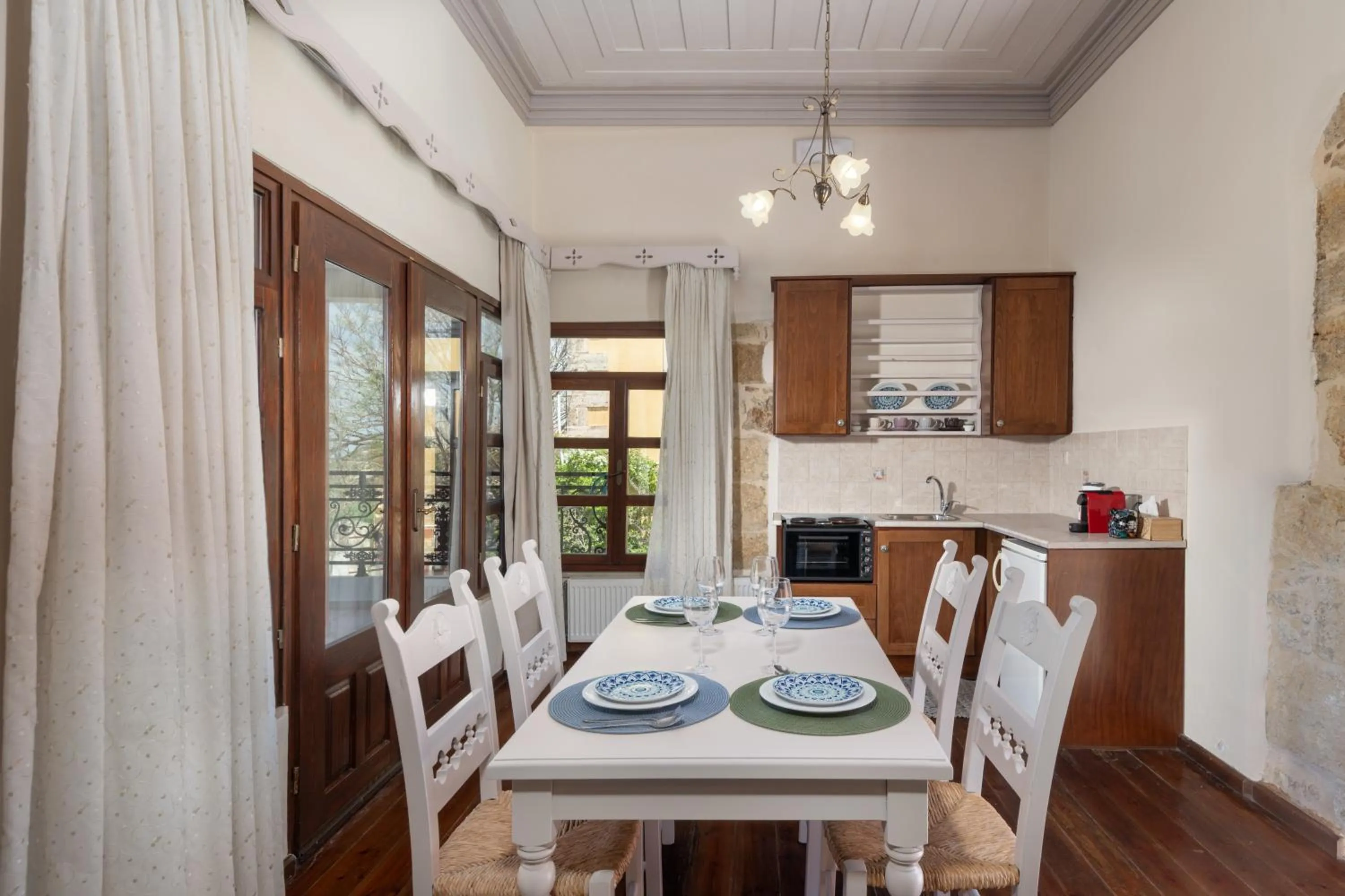kitchen in Arhontiko Arhanes Suites