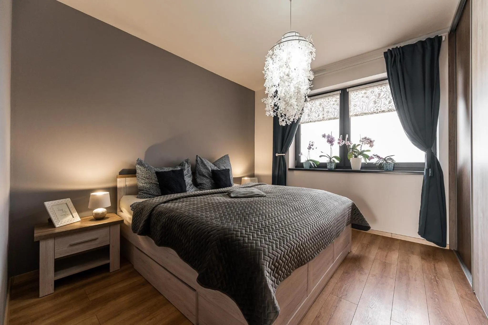 Bed in New Spacious Apartment with City View