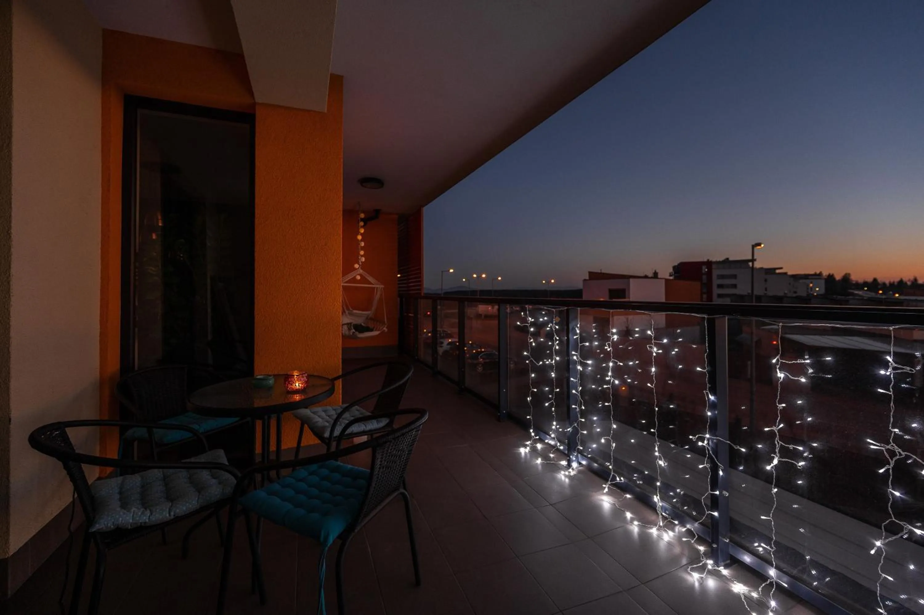Balcony/Terrace in New Spacious Apartment with City View