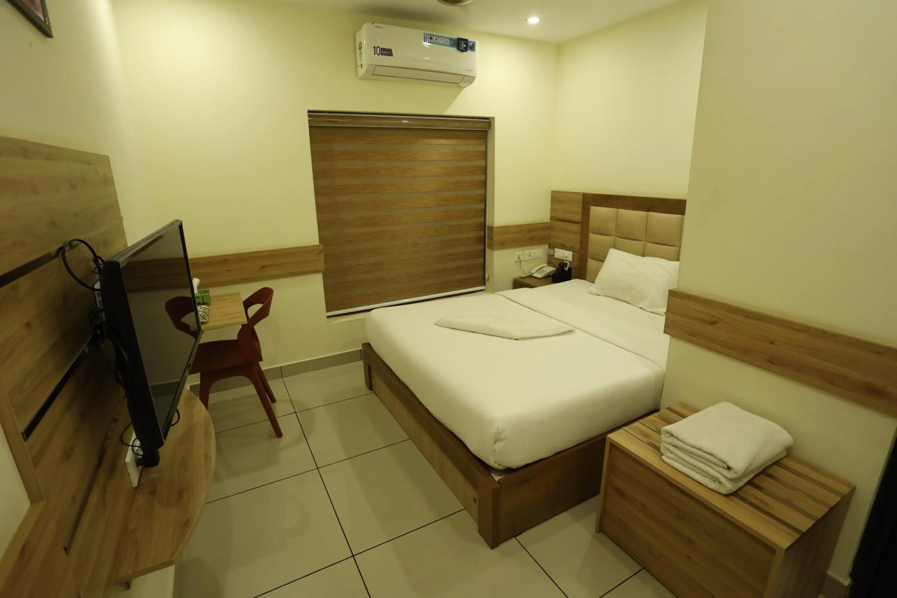 Bed in Balaji Regency Kanhangad