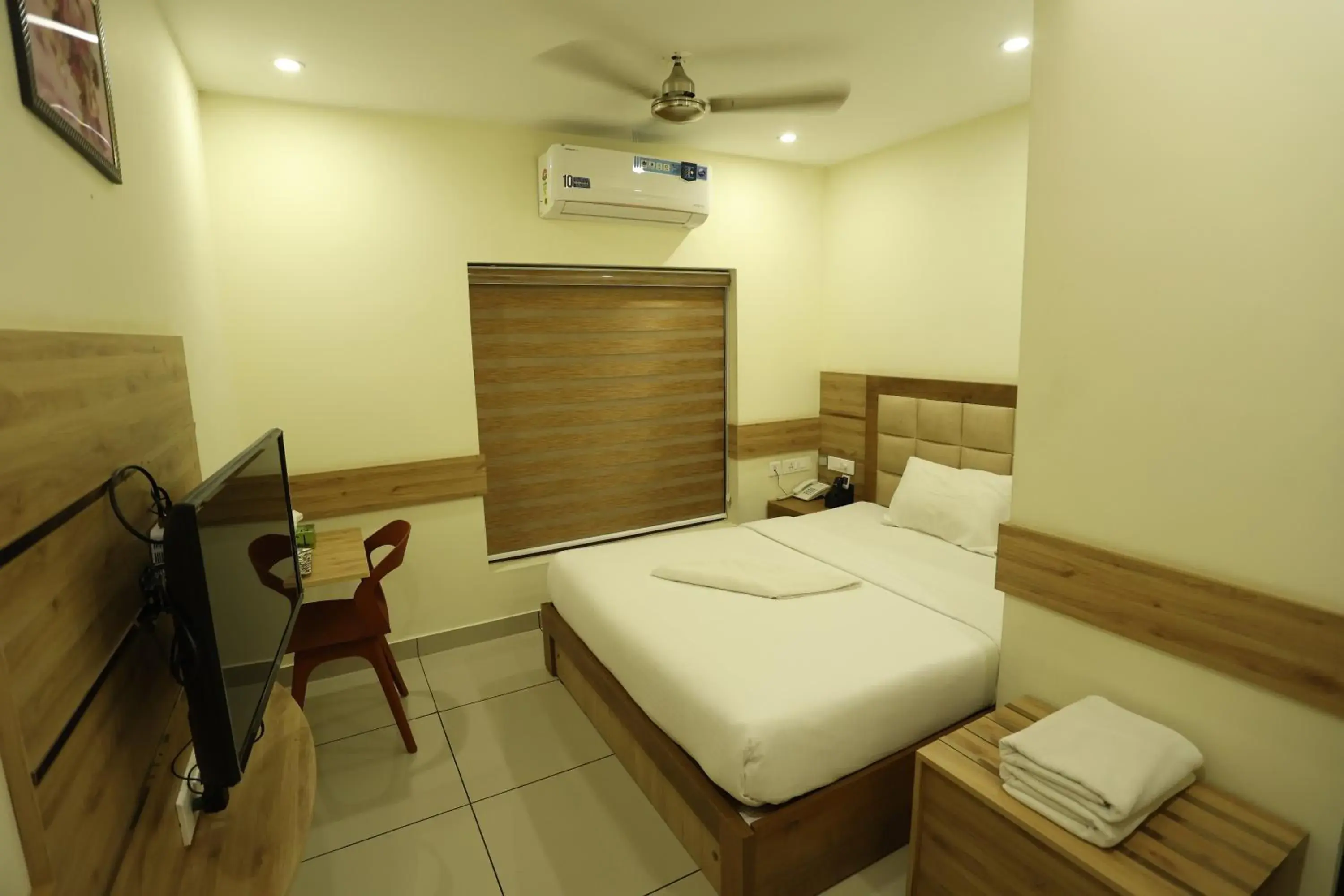 Bed in Balaji Regency Kanhangad Bed in Balaji Regency Kanhangad