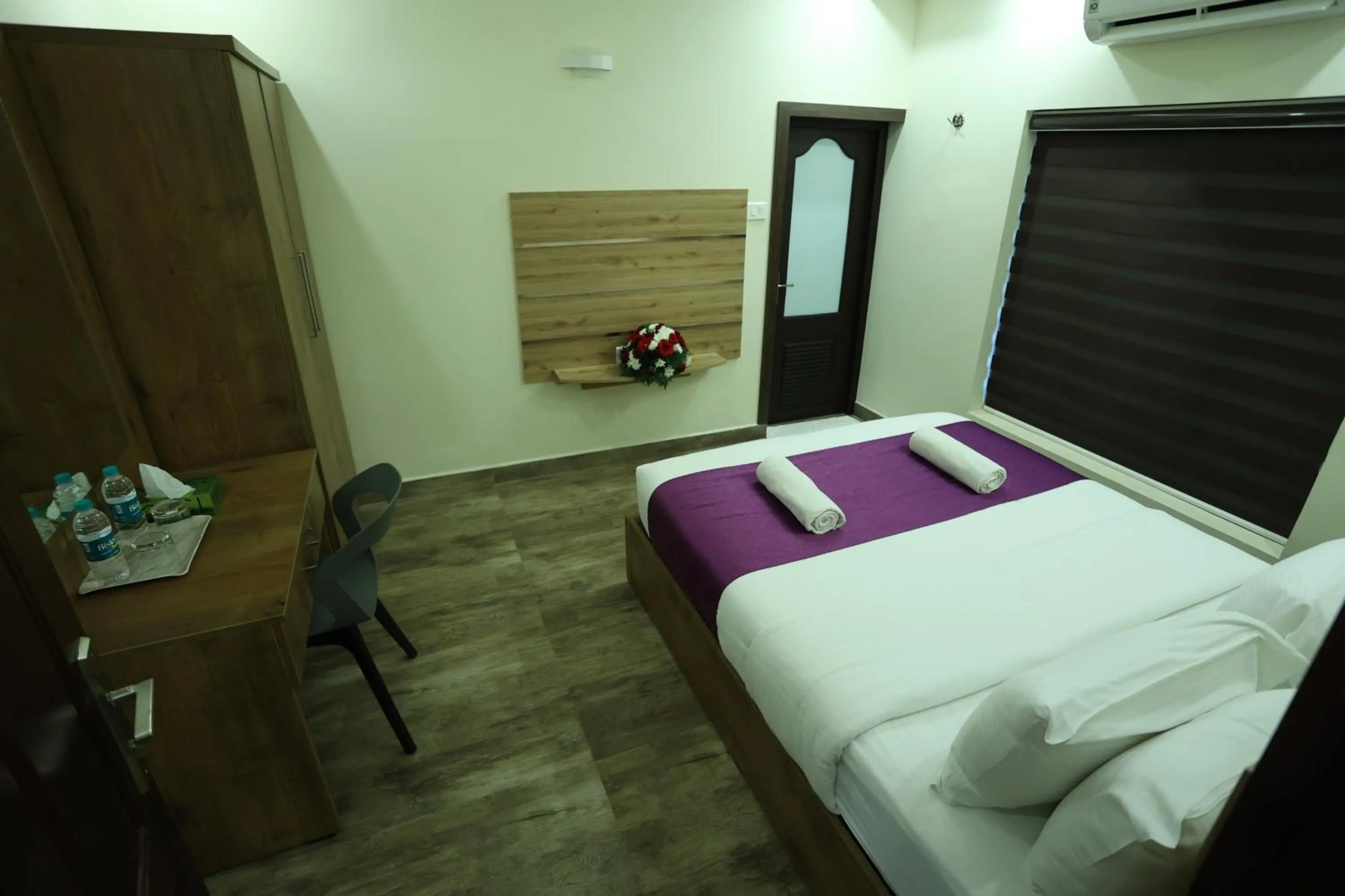 Bed in Balaji Regency Kanhangad