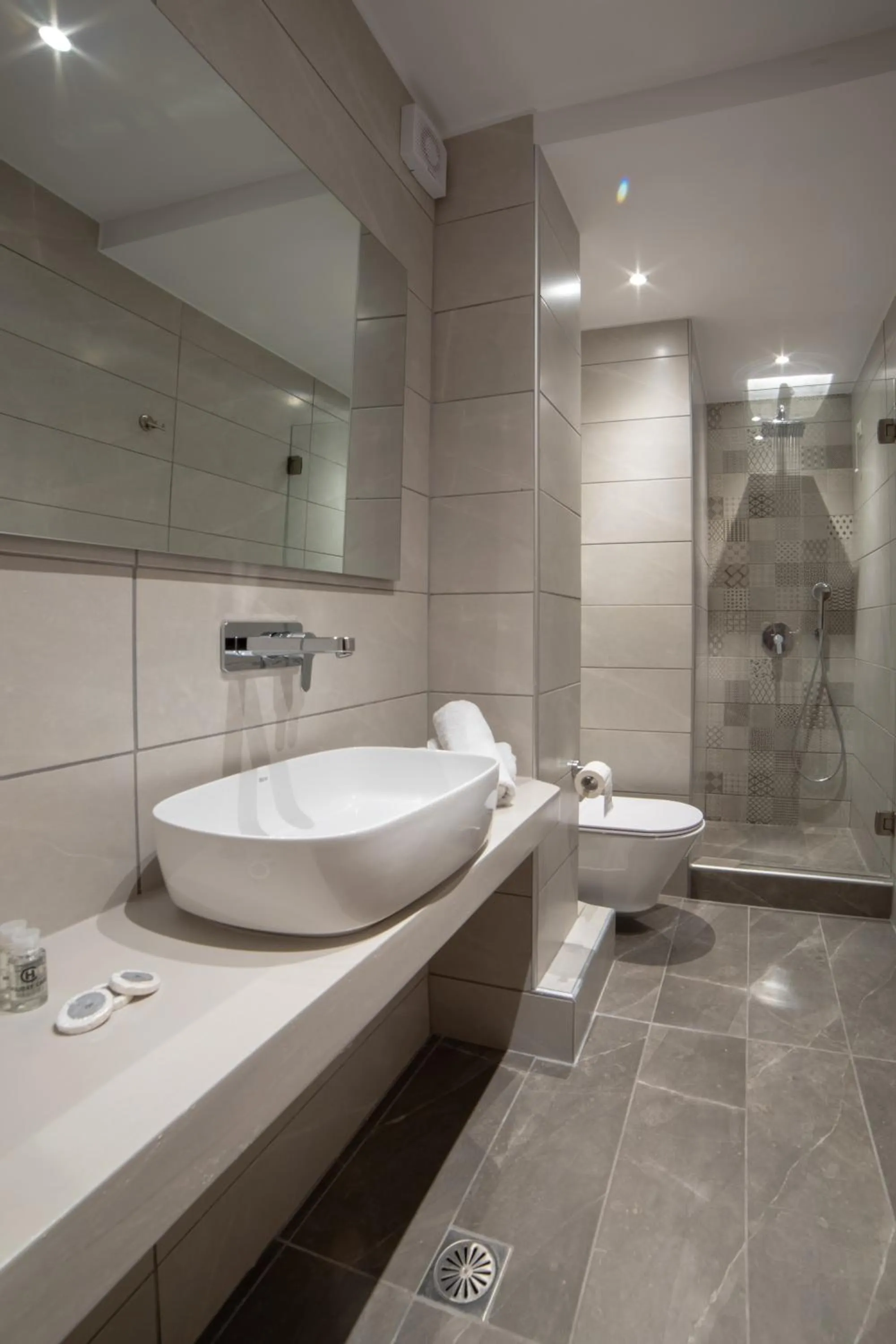 Toilet in Aphrodite Hotel & Apartments