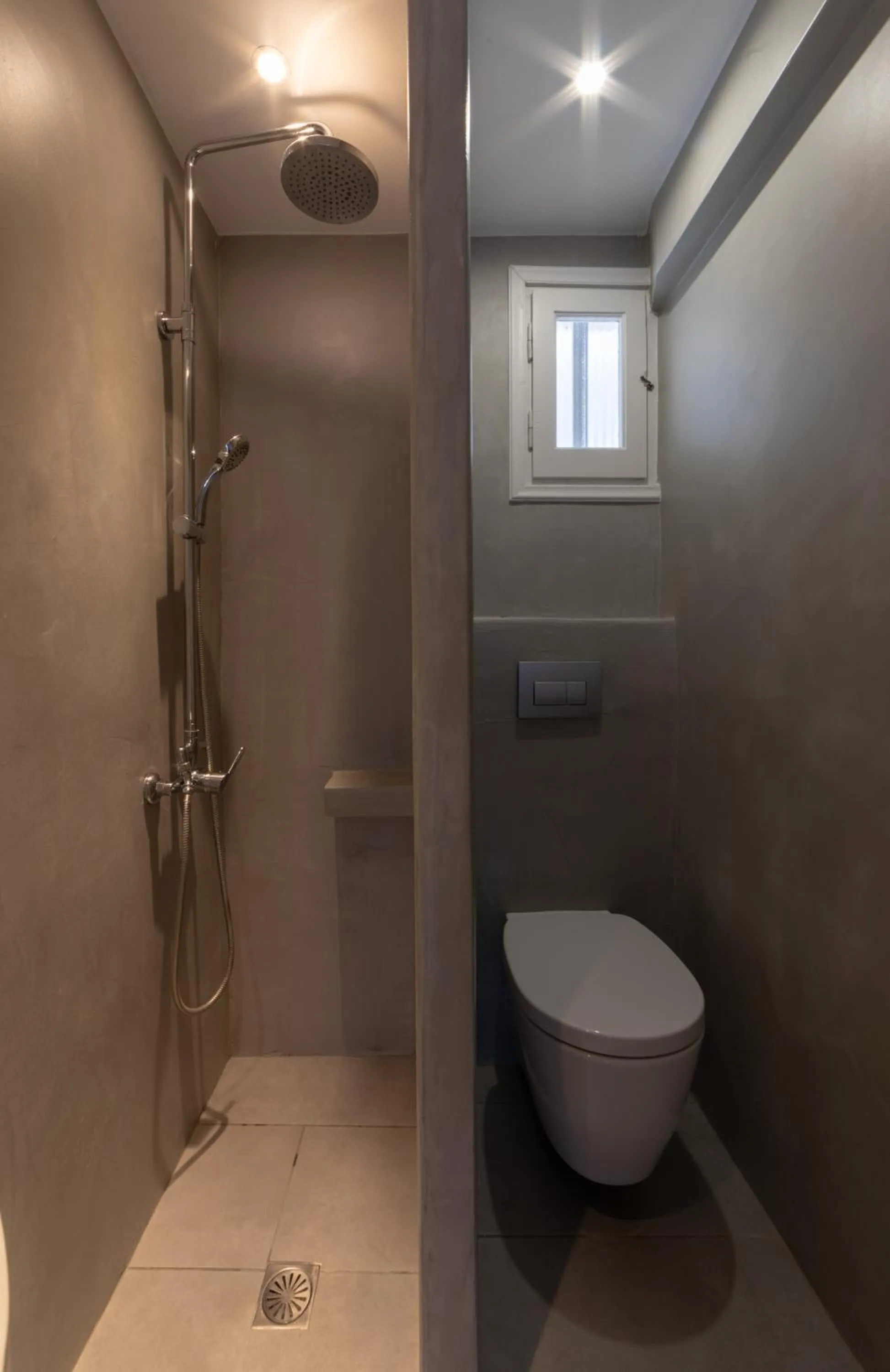 Bathroom in Aphrodite Hotel & Apartments