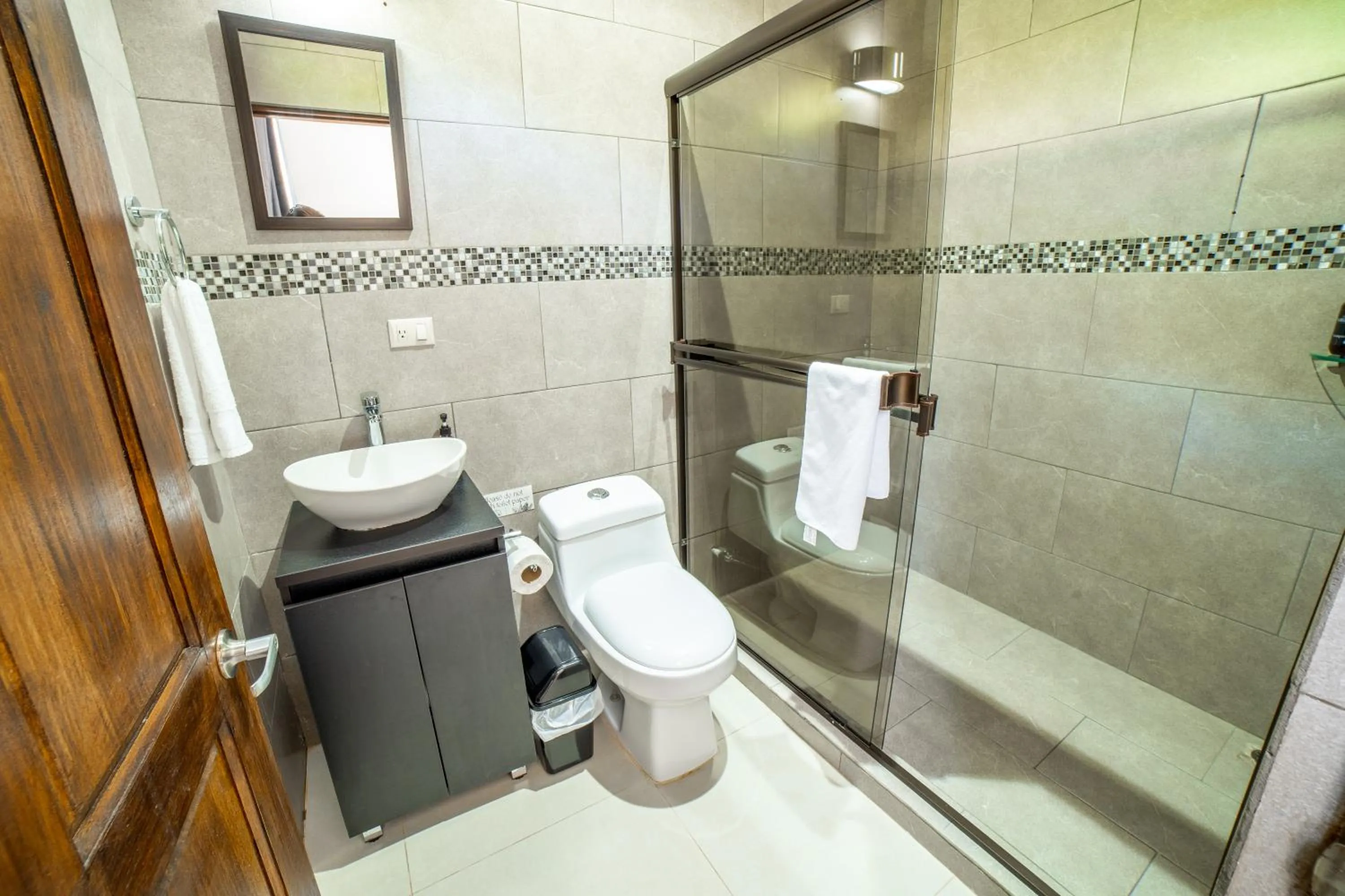 Bathroom in Natüra Hotel Monteverde