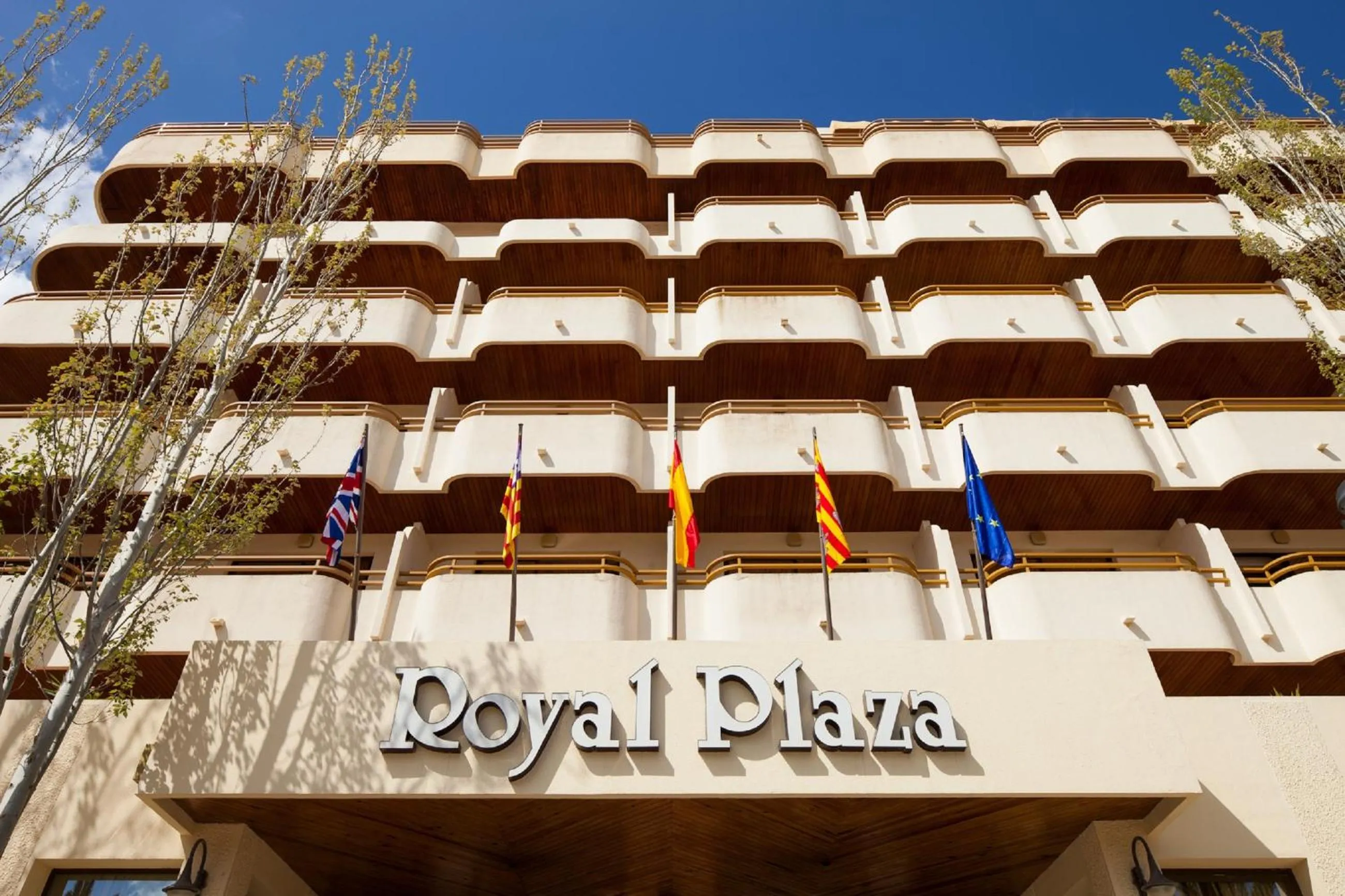 Property building in Hotel Royal Plaza