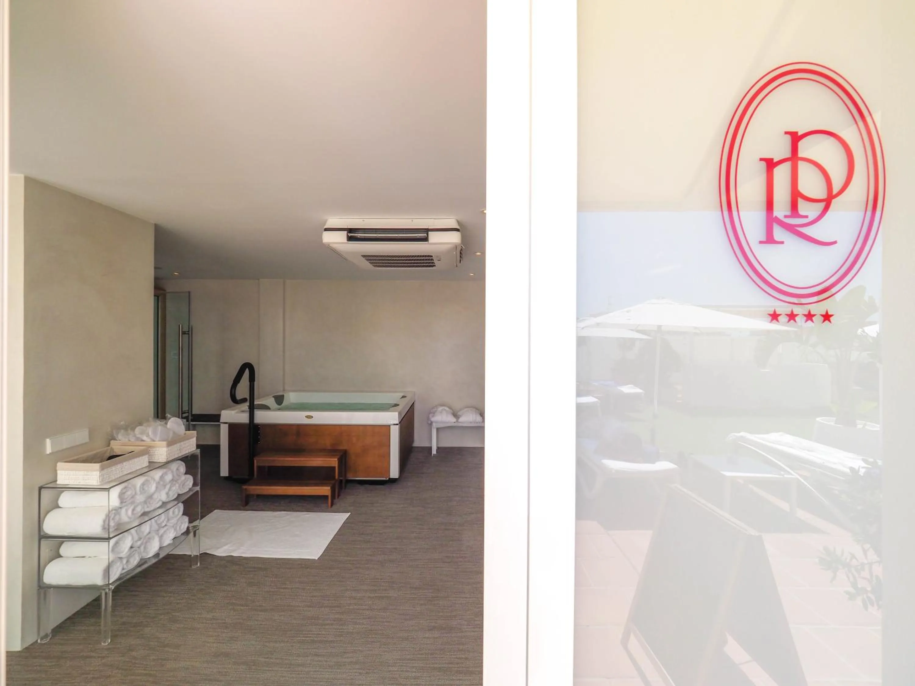 Massage in Hotel Royal Plaza