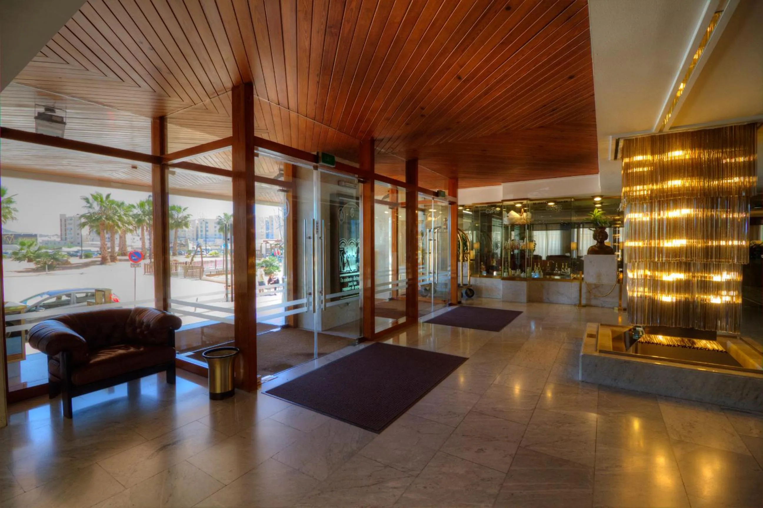 Neighbourhood in Hotel Royal Plaza