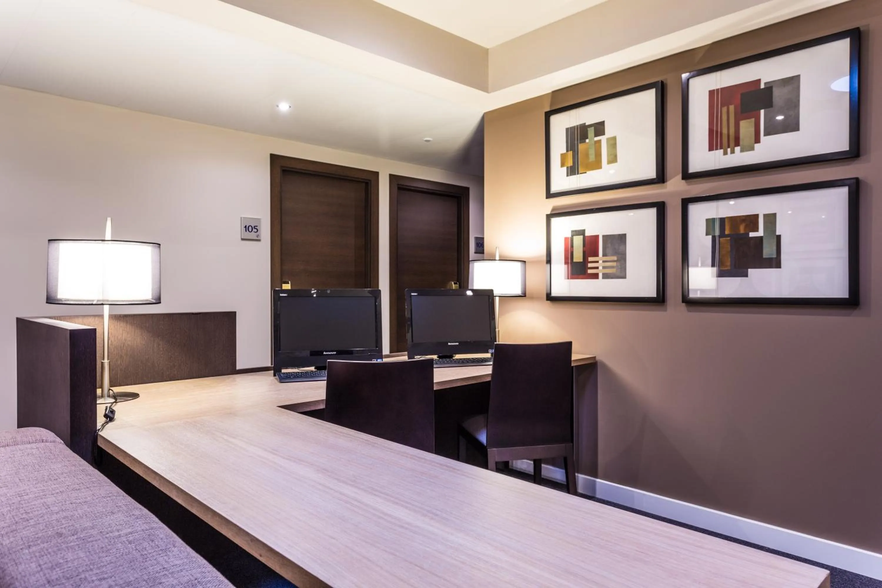 Communal lounge/ TV room in DWO Urban Granada