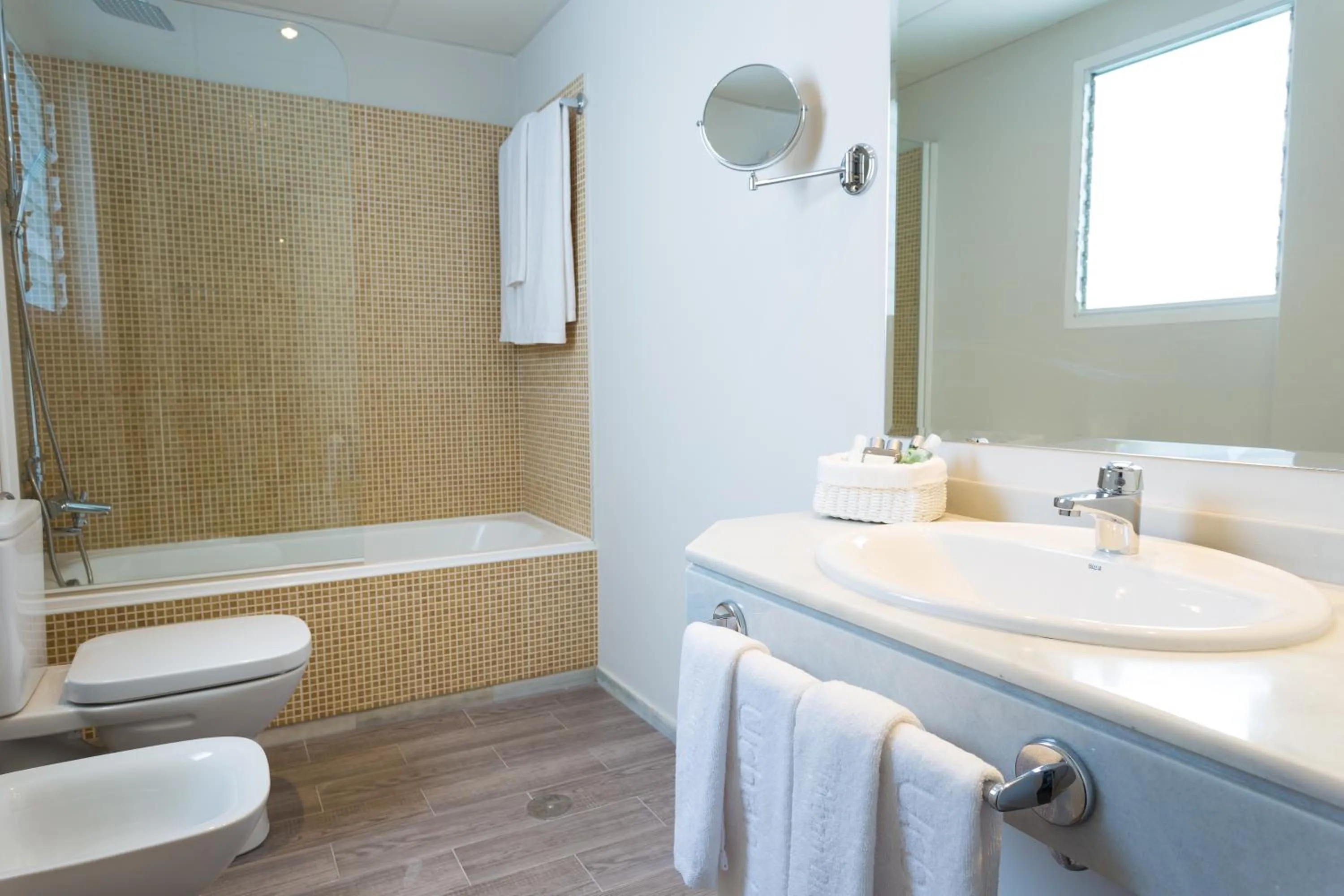 Bathroom in DWO Urban Granada