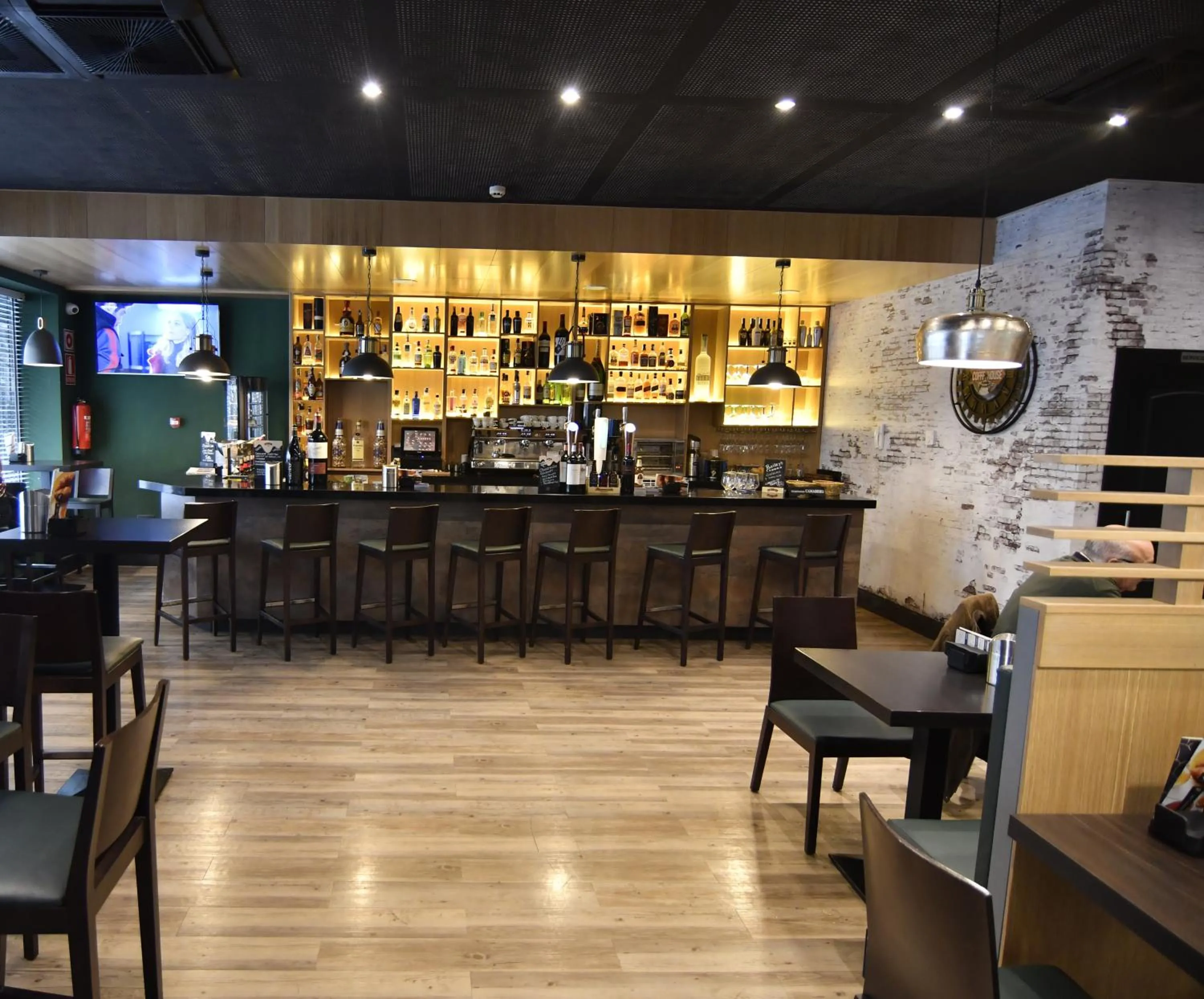 Restaurant/places to eat in DWO Urban Granada
