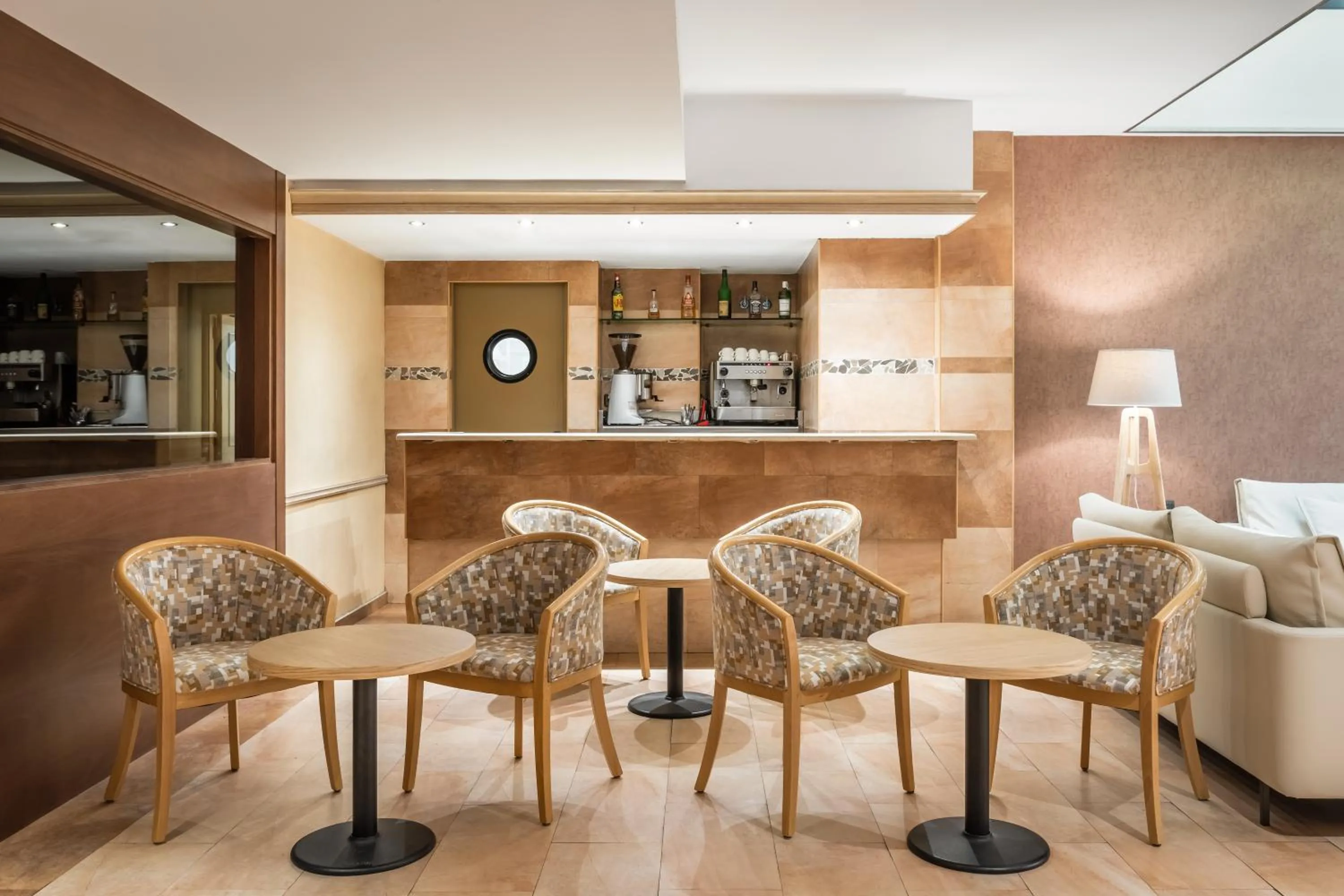 Lounge or bar in Petit Palace Eixample