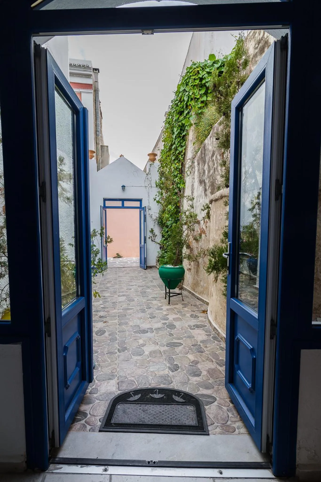 Lobby or reception in Captain Manolis