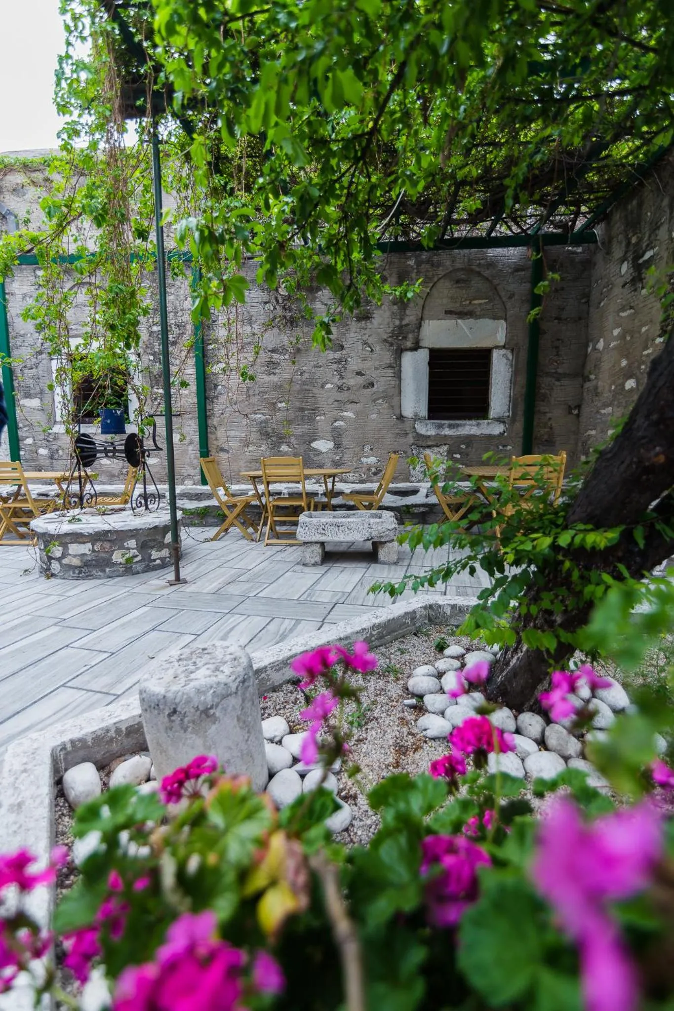 Spring in Captain Manolis