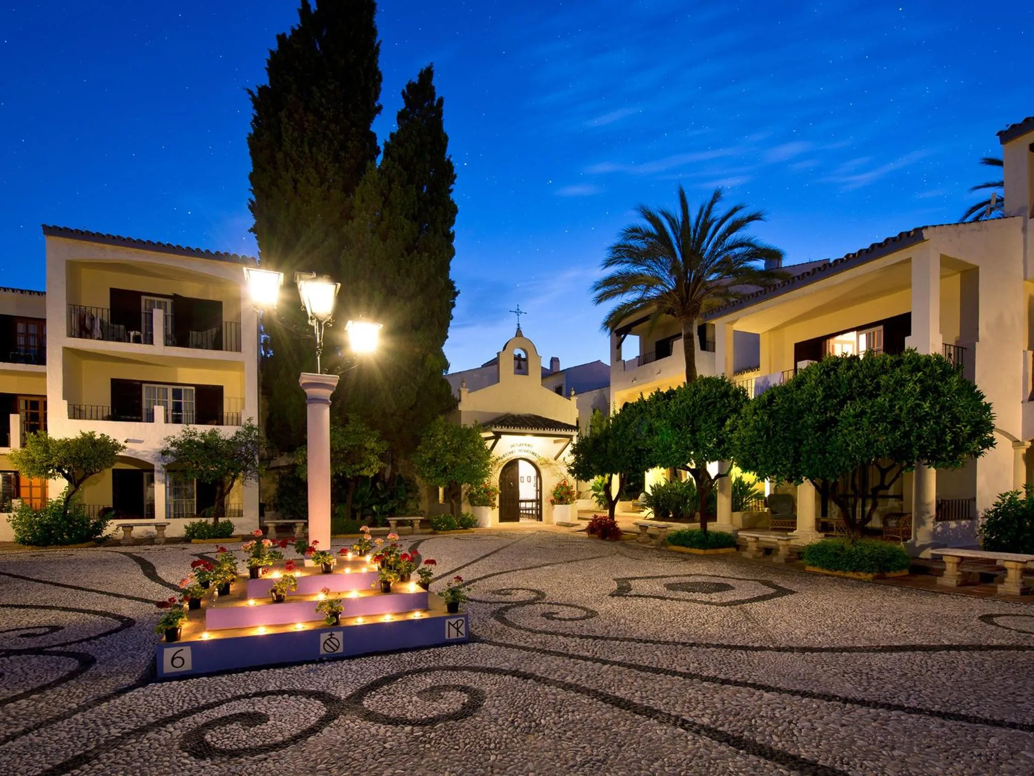 Facade/entrance in BlueBay Banús