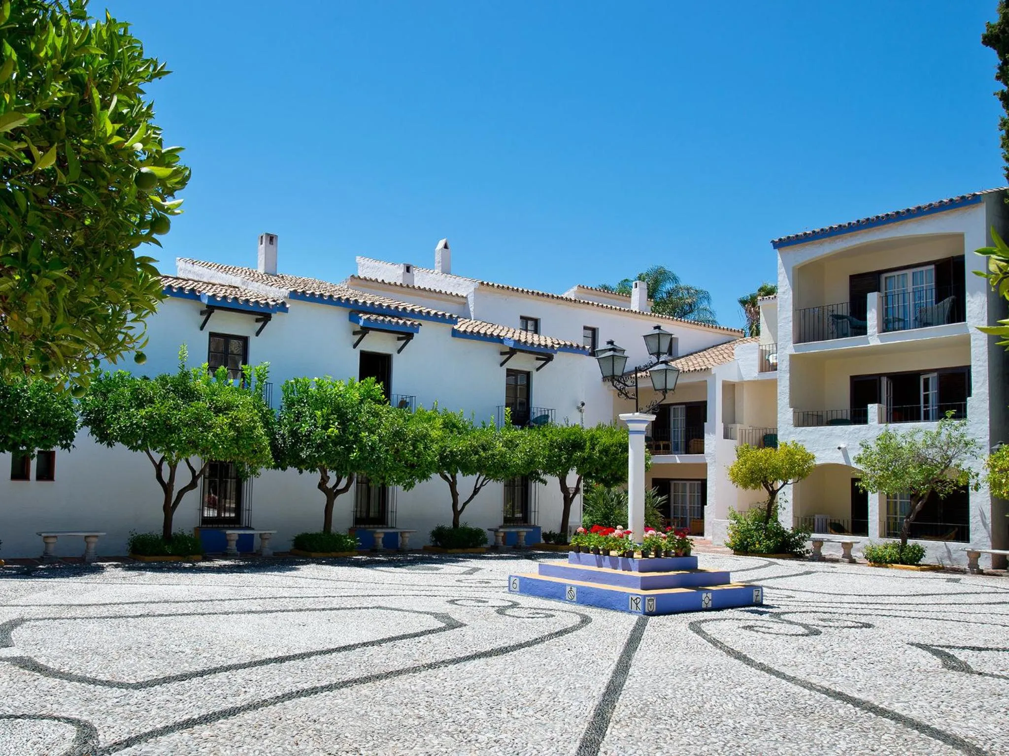 Facade/entrance in BlueBay Banús