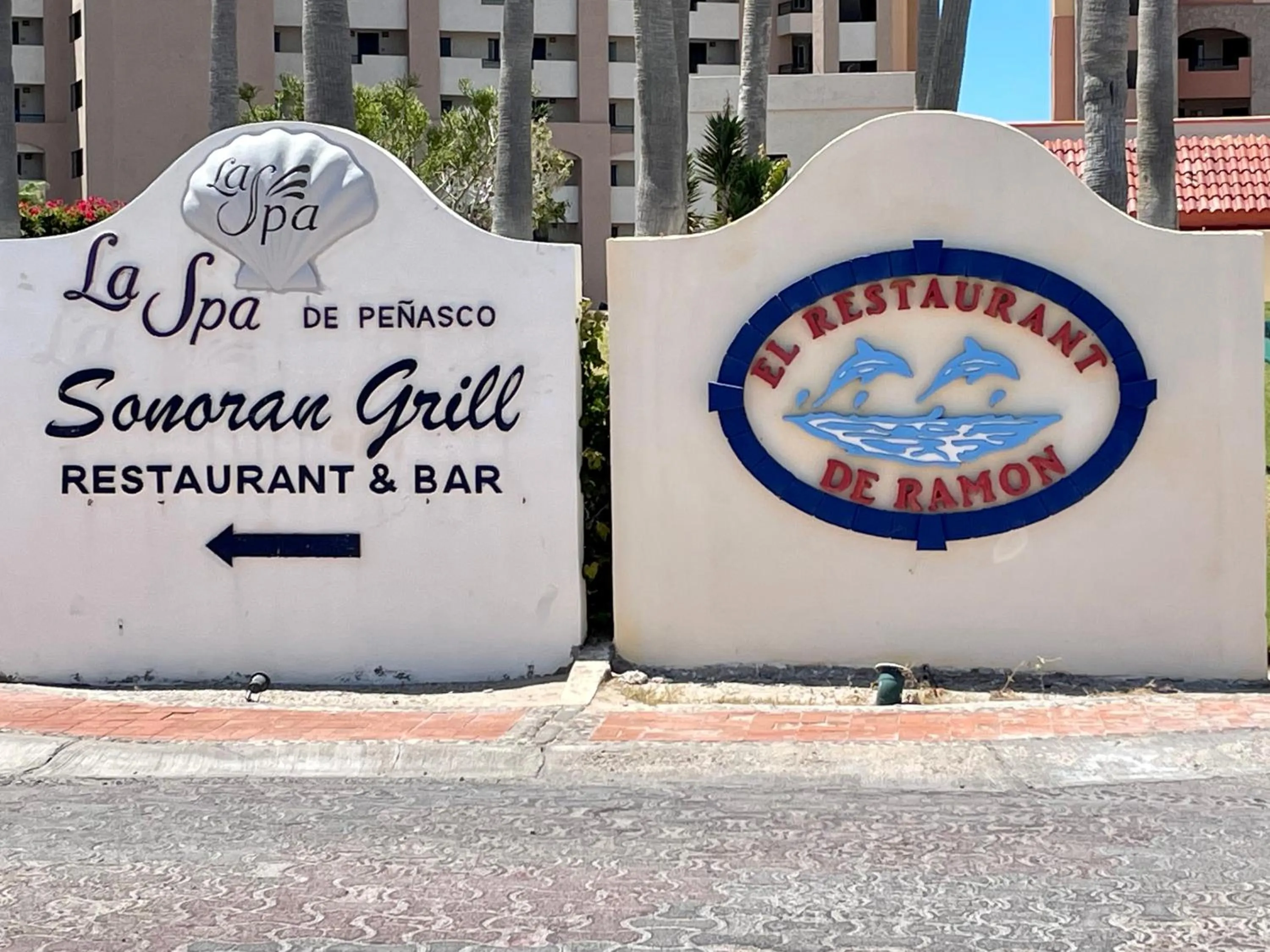 Restaurant/places to eat in Sonoran Sea Resort BEACHFRONT Condo E203