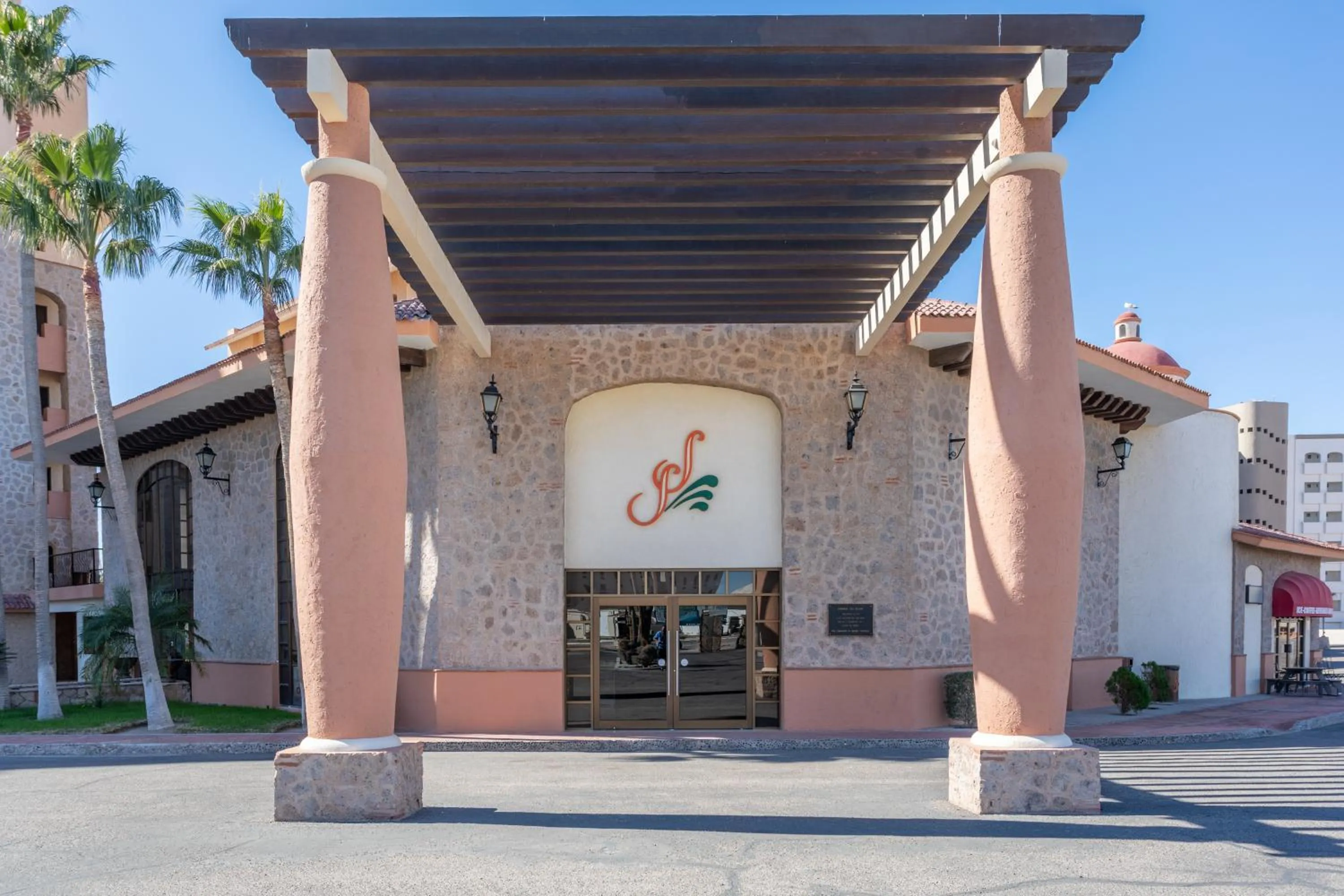 Property building in Sonoran Sea Resort BEACHFRONT Condo E203