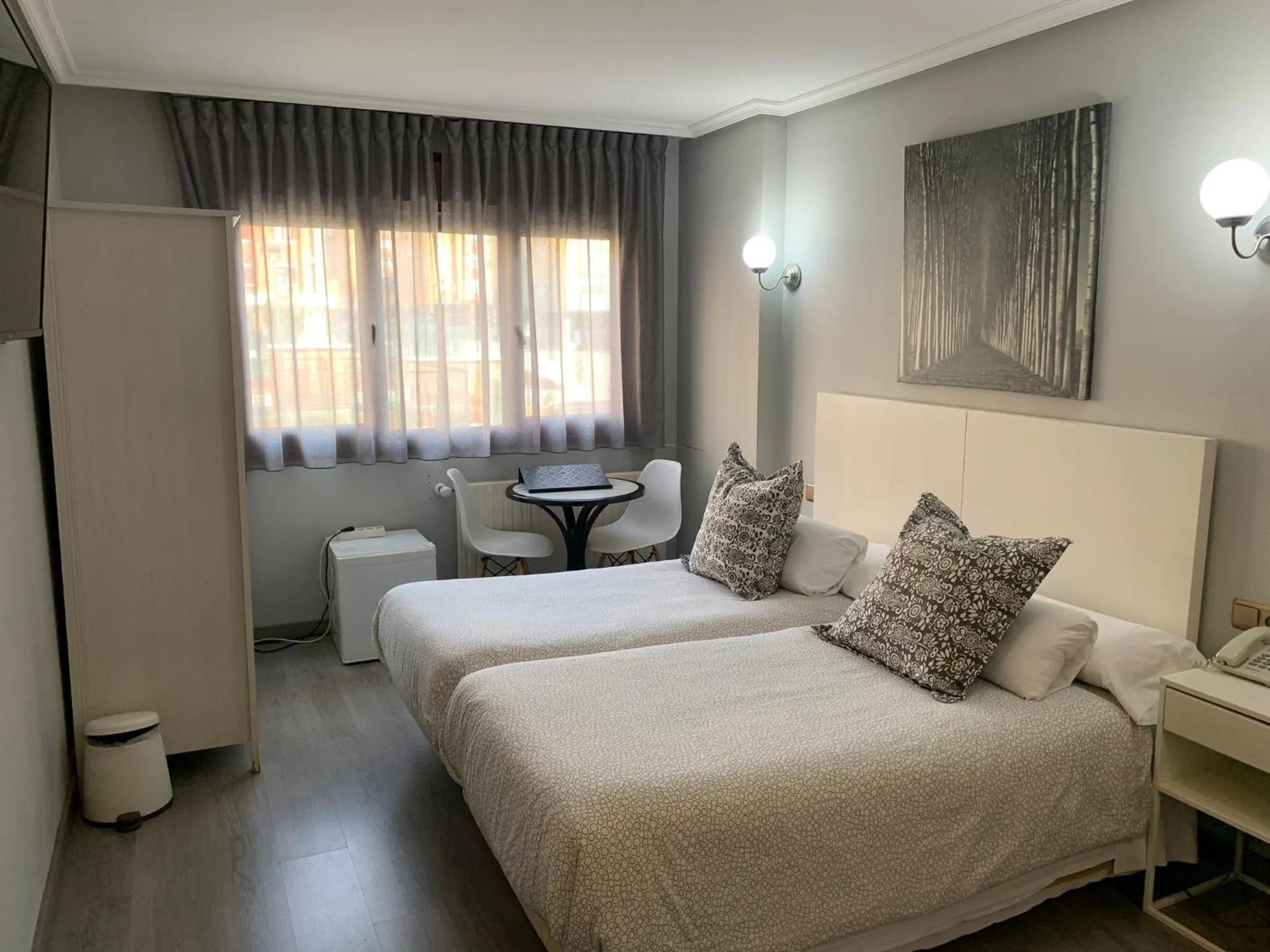 Bed in Hotel Carbayon