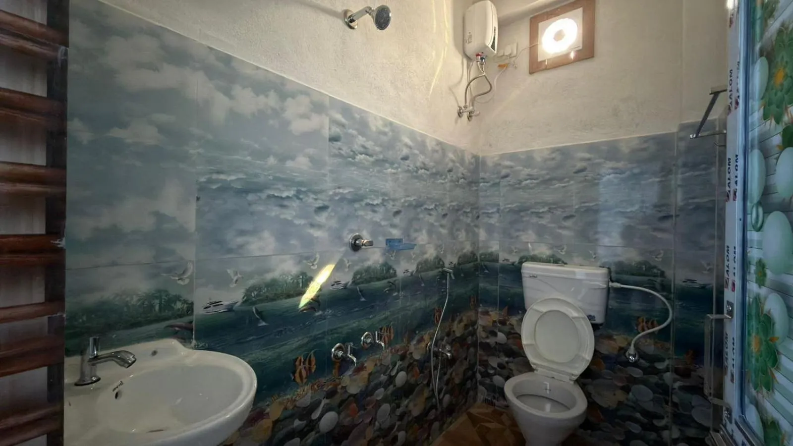 Toilet in Tapama Resort Bakkhali