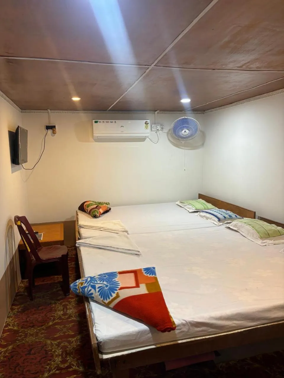 Photo of the whole room, Bed in Tapama Resort Bakkhali