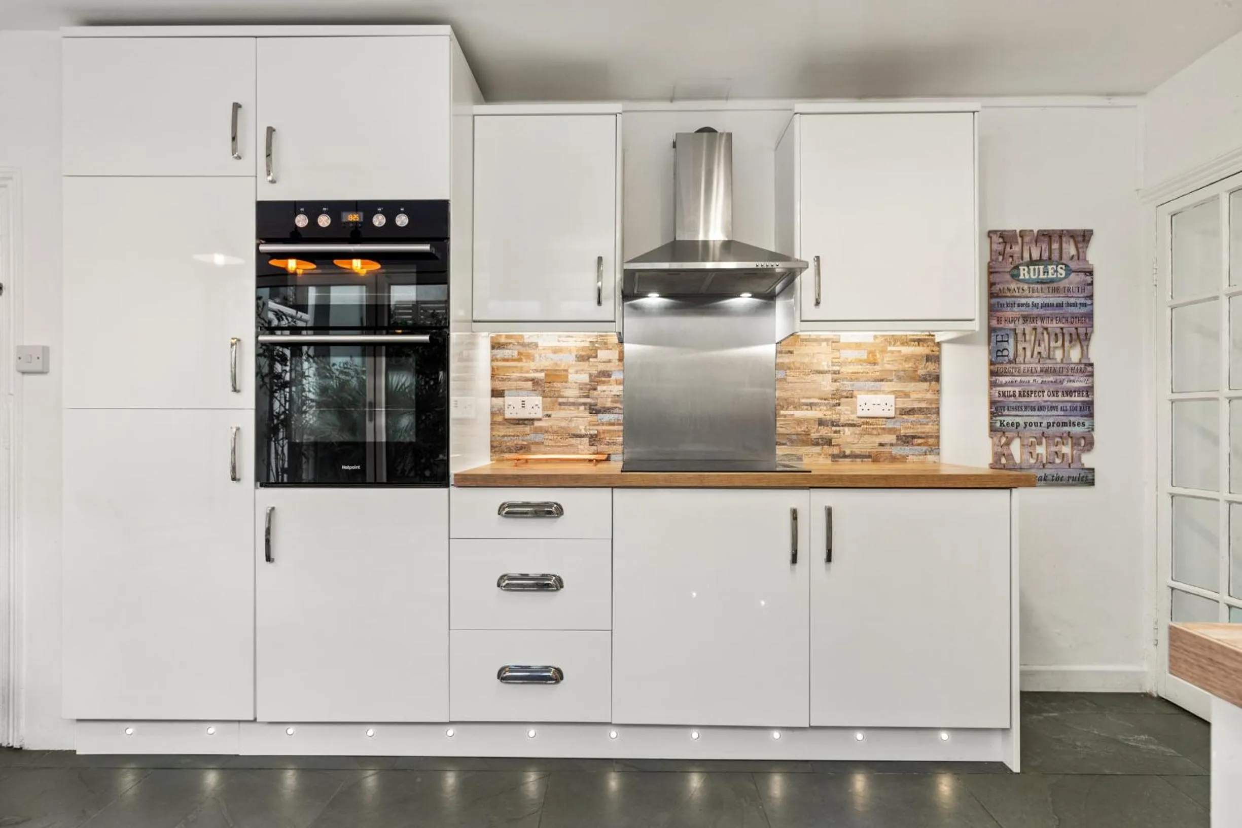 Sunbury Villa - Close to Town and Beaches