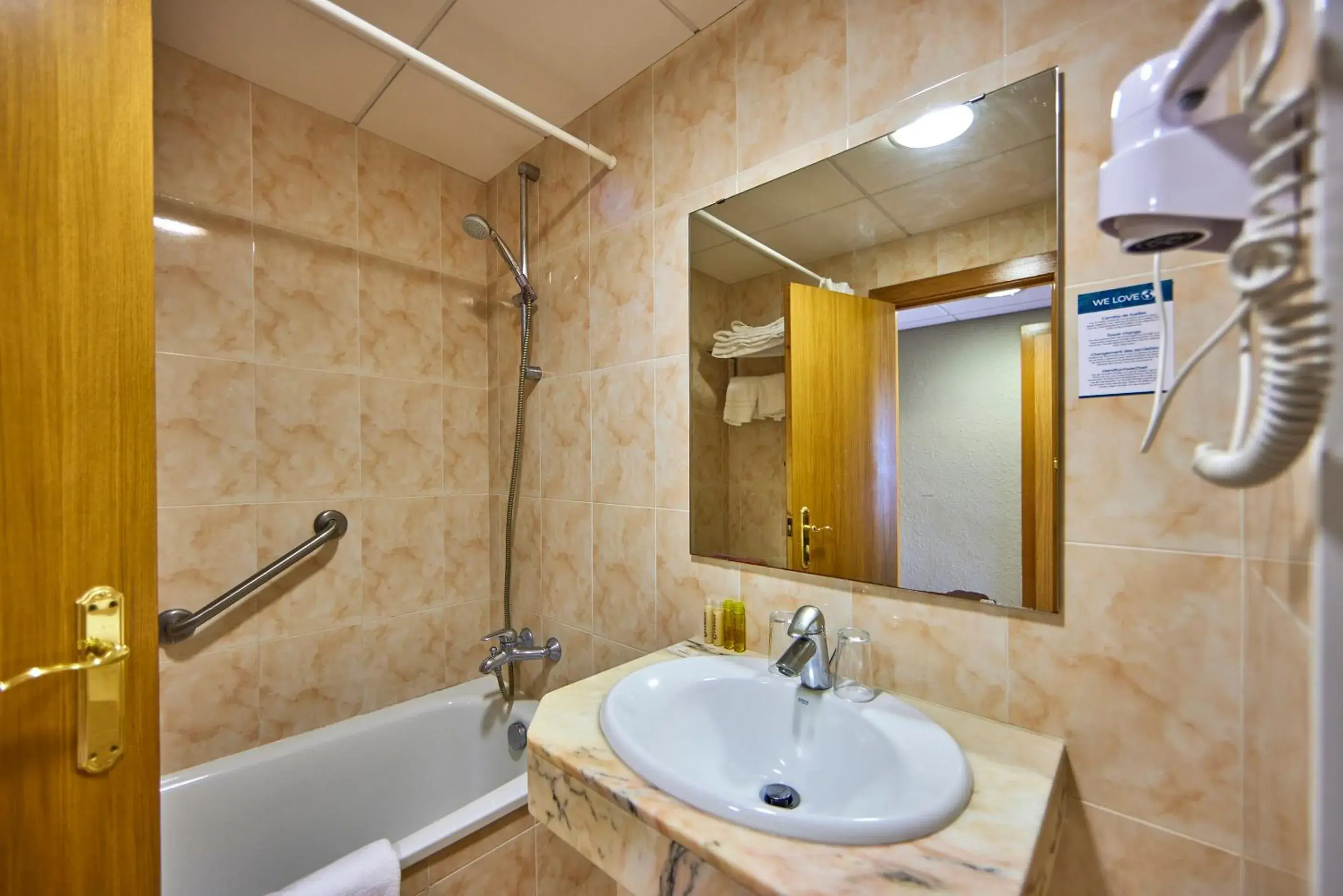 Double or Twin Room with Pool View in Ona Don Juan Double or Twin Room with Pool View in Ona Don Juan