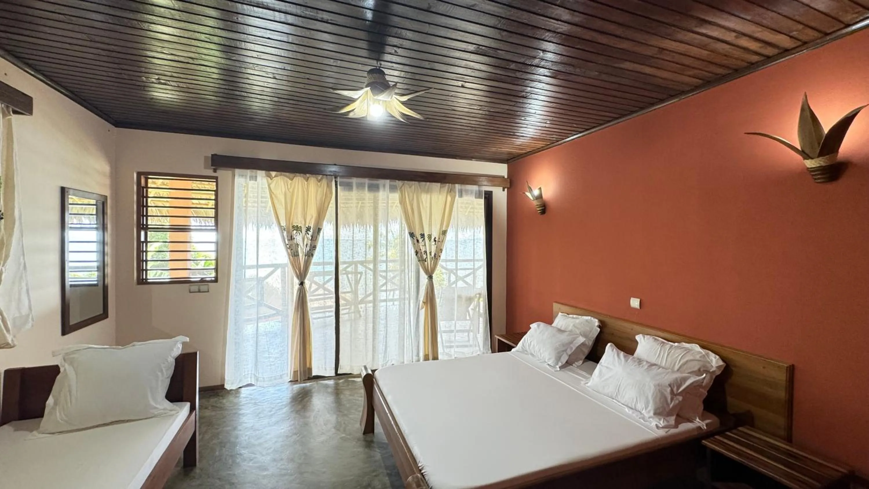 Bed in VERONIKA Resort Nosy Komba