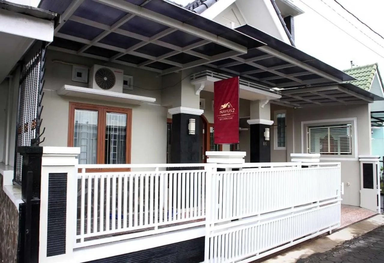 Facade/entrance in EXPRESS O 92106 Nayus Homestay Syariah