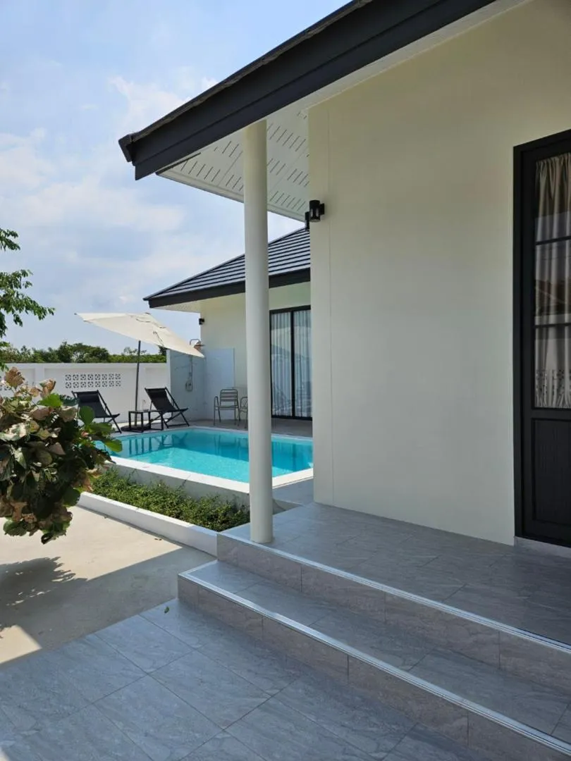 Pool view in Karisma Private Villa Pattaya