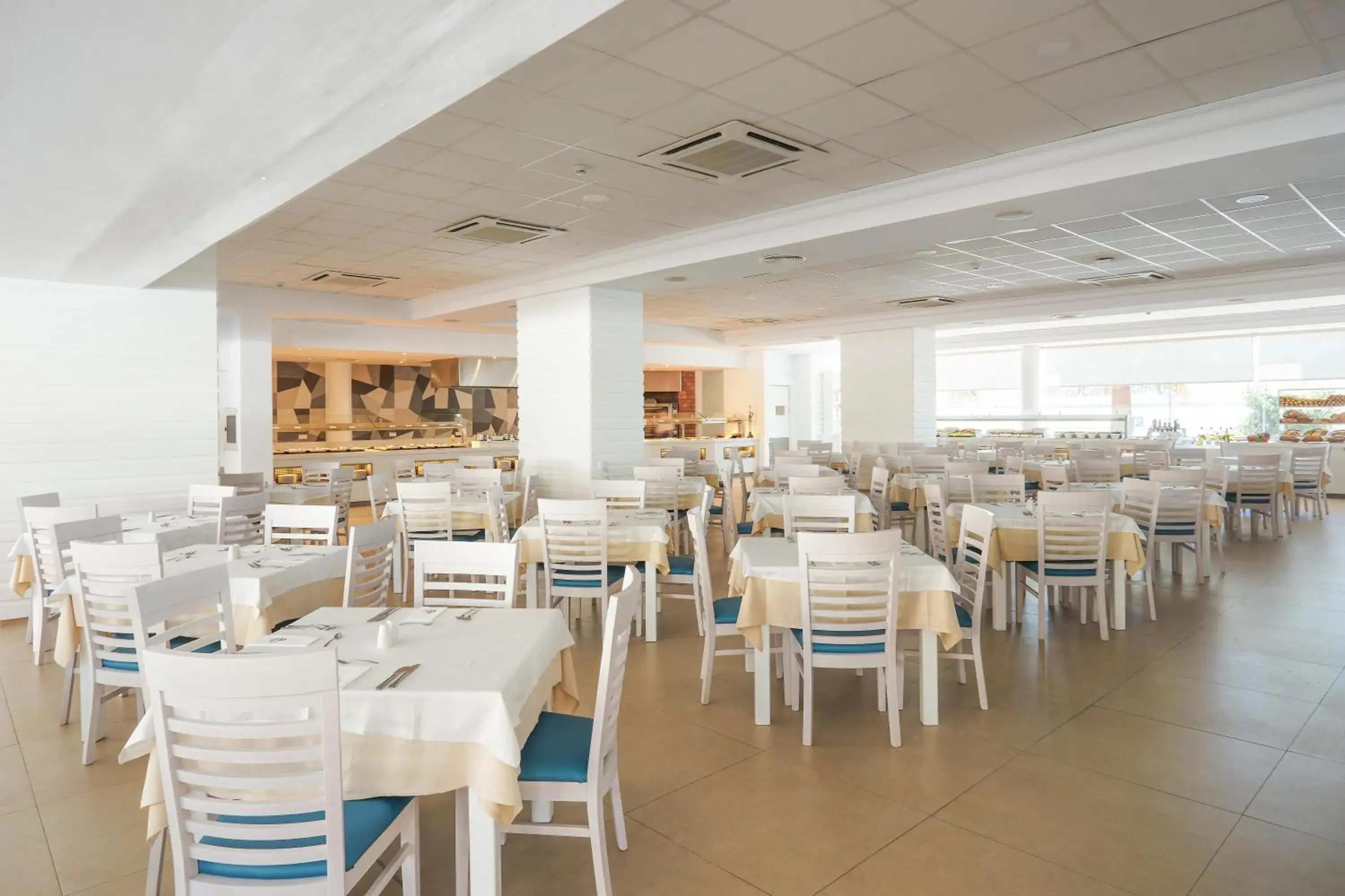 Restaurant/places to eat in MarSenses Paradise Club Restaurant/places to eat in MarSenses Paradise Club