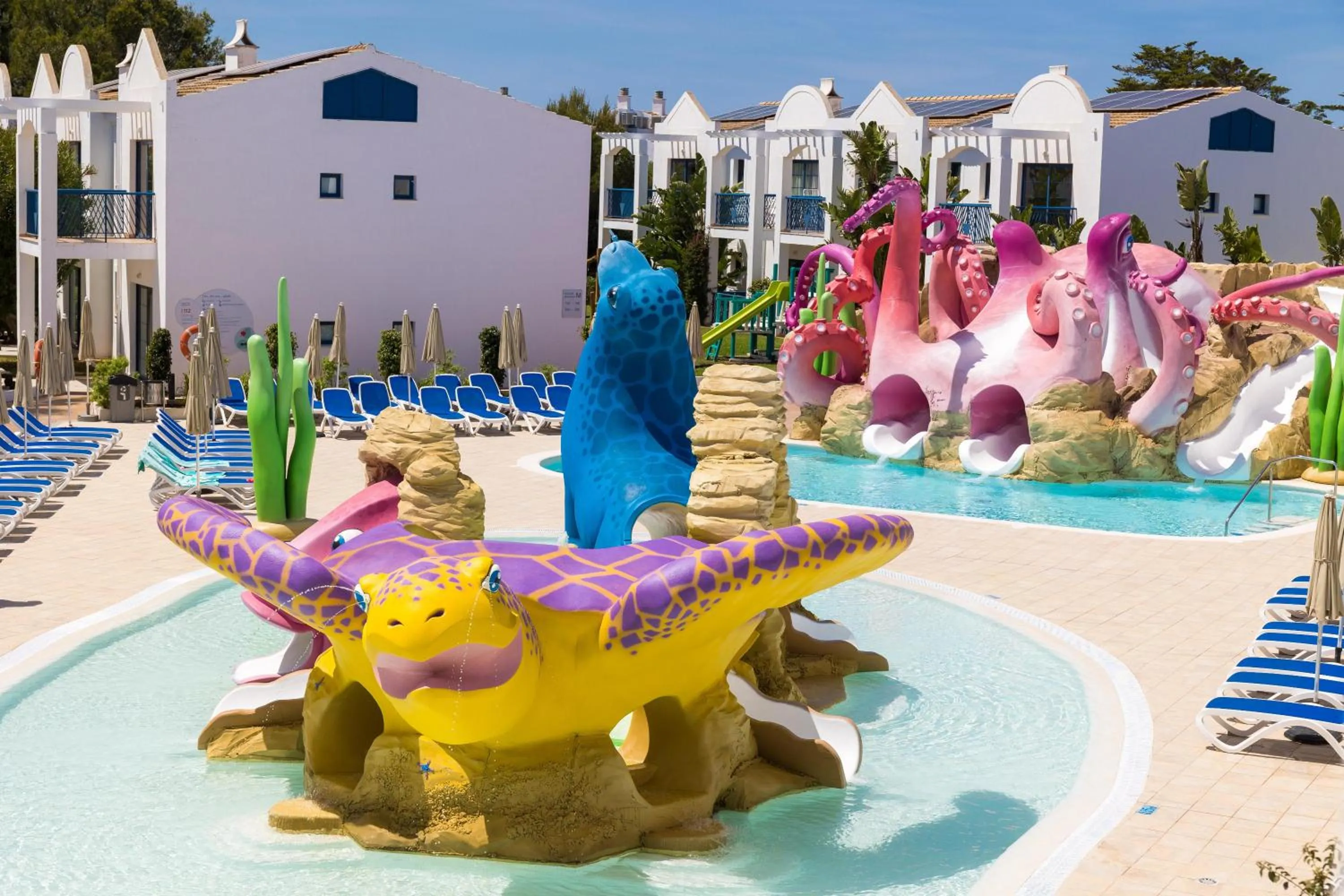 Swimming pool in MarSenses Paradise Club