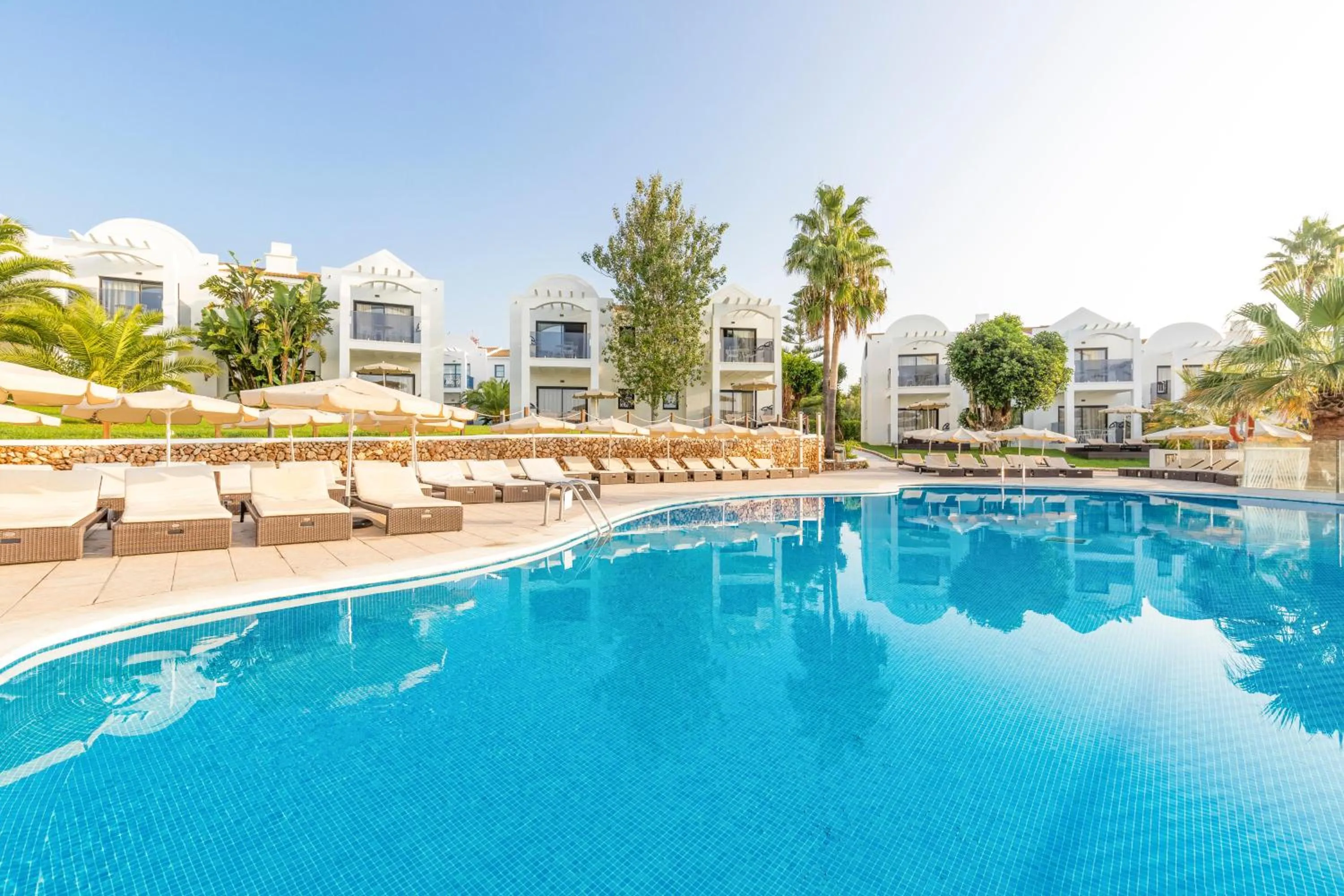 Swimming pool in MarSenses Paradise Club