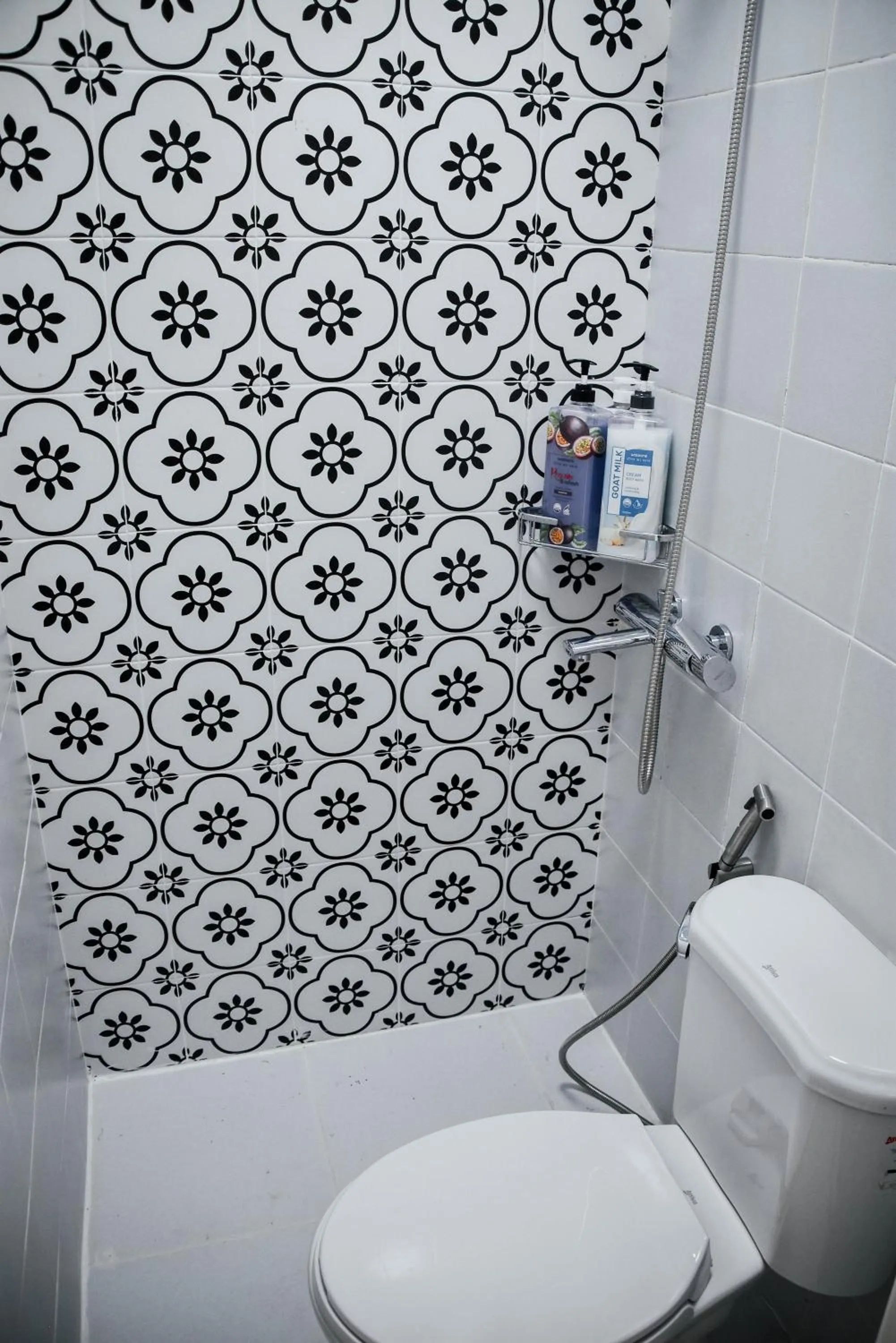 Shower in Olive Hostel Roxas City