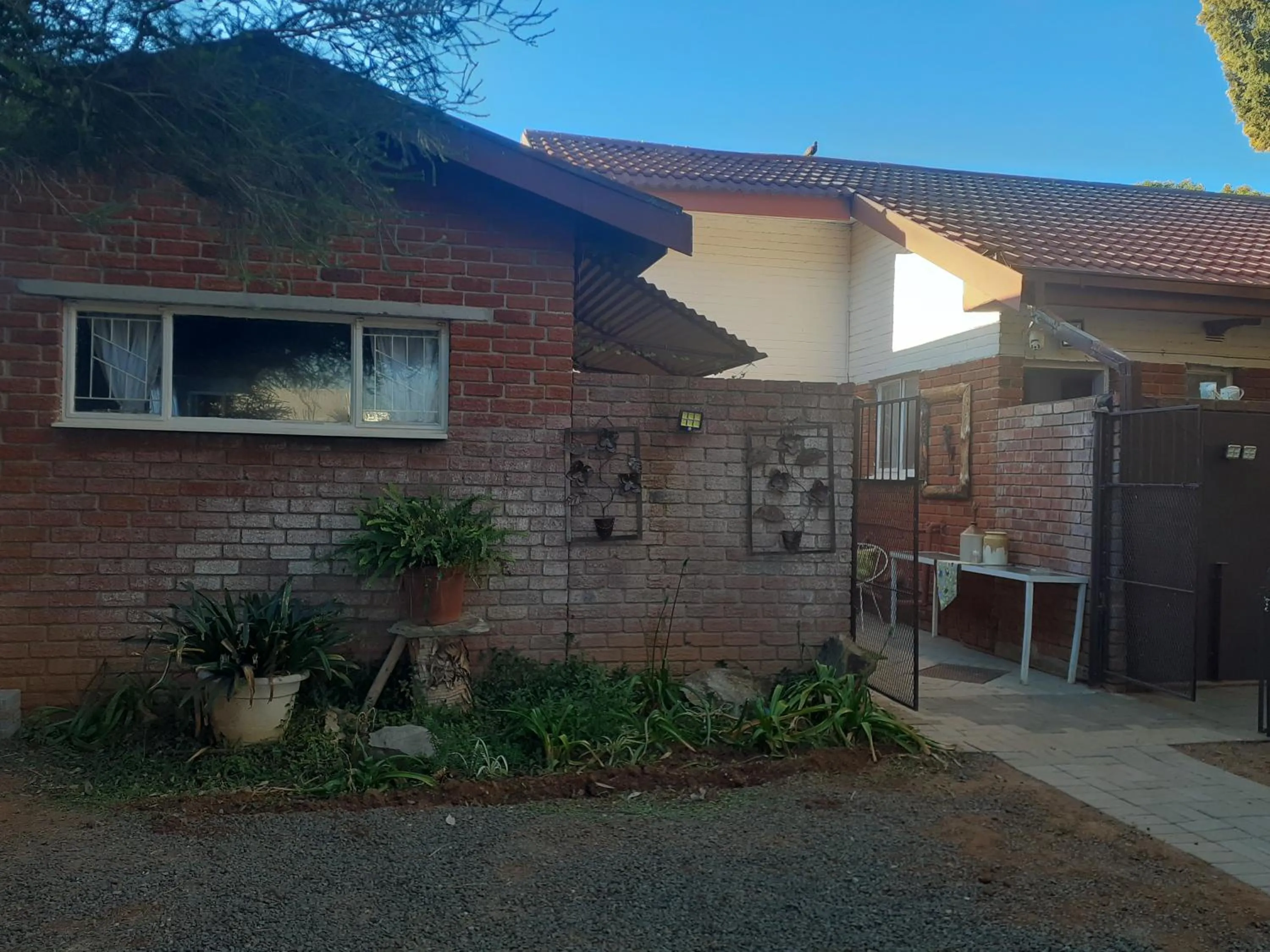 One-Bedroom Apartment - single occupancy in 3 Lavenders