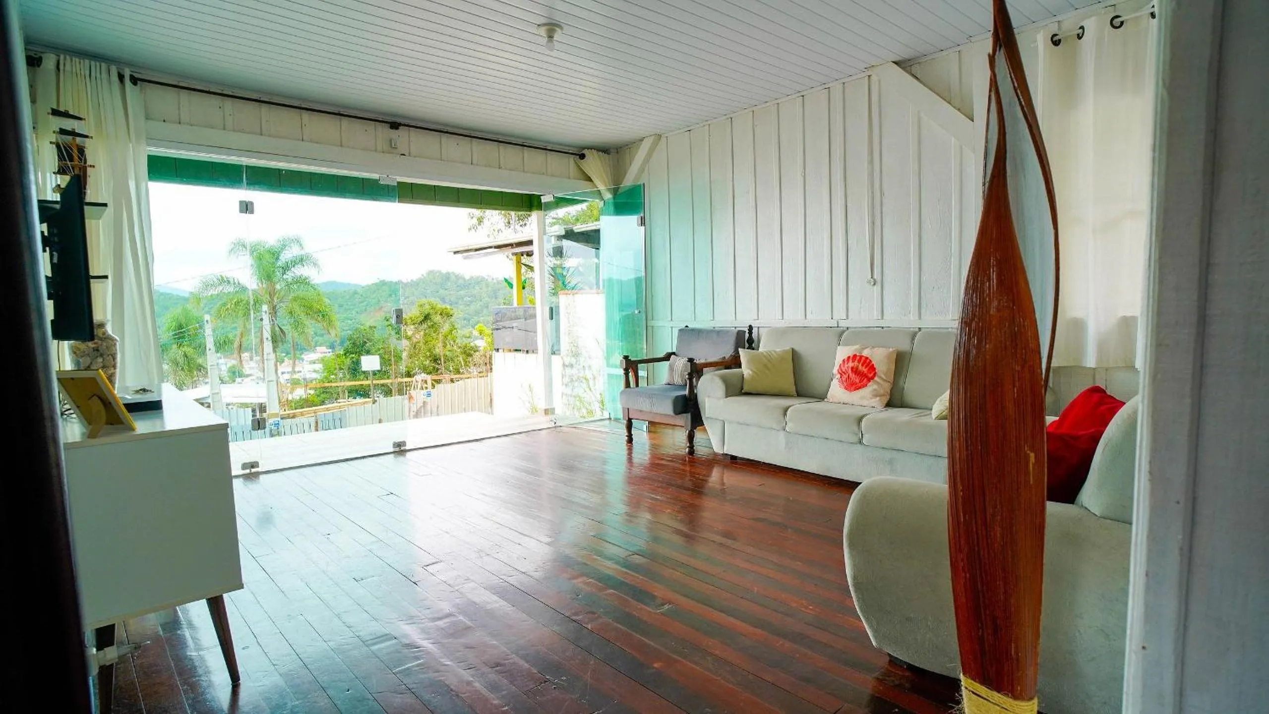 Living room in Vista deslumbrante da Praia de São Miguel | Penha