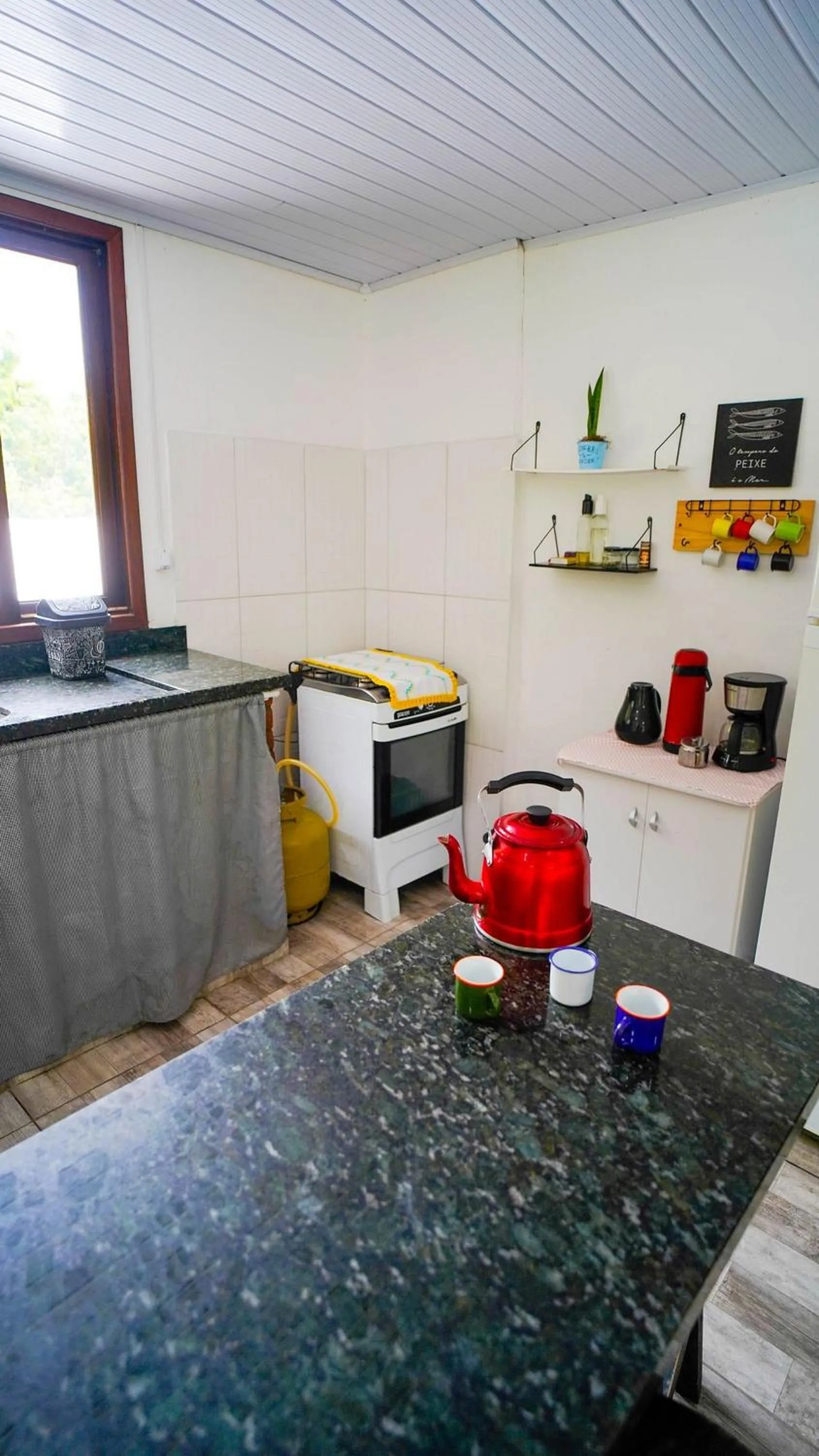 Kitchen or kitchenette in Vista deslumbrante da Praia de São Miguel | Penha