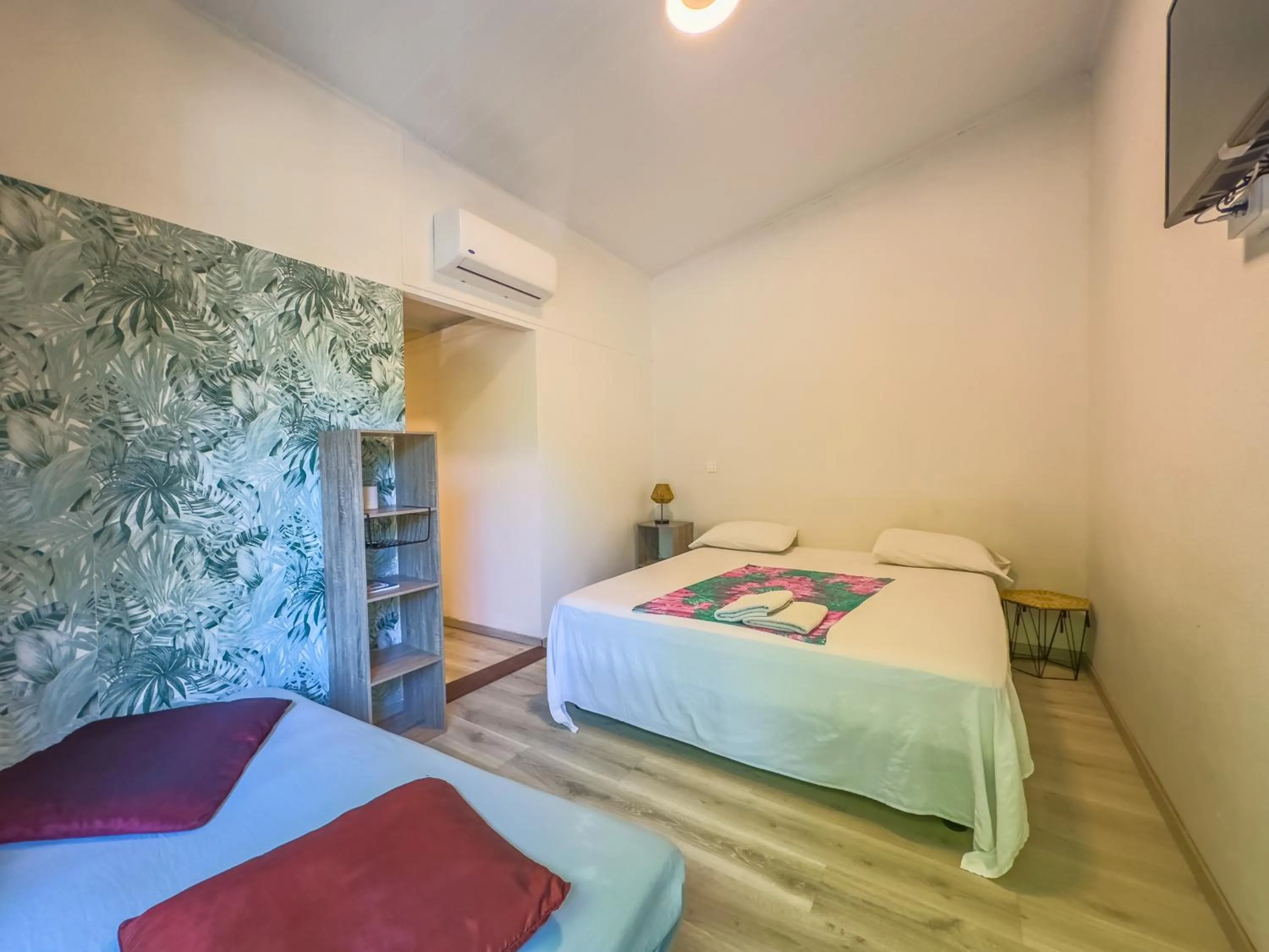 Bed in Temana Airport Faa'a,Tahiti