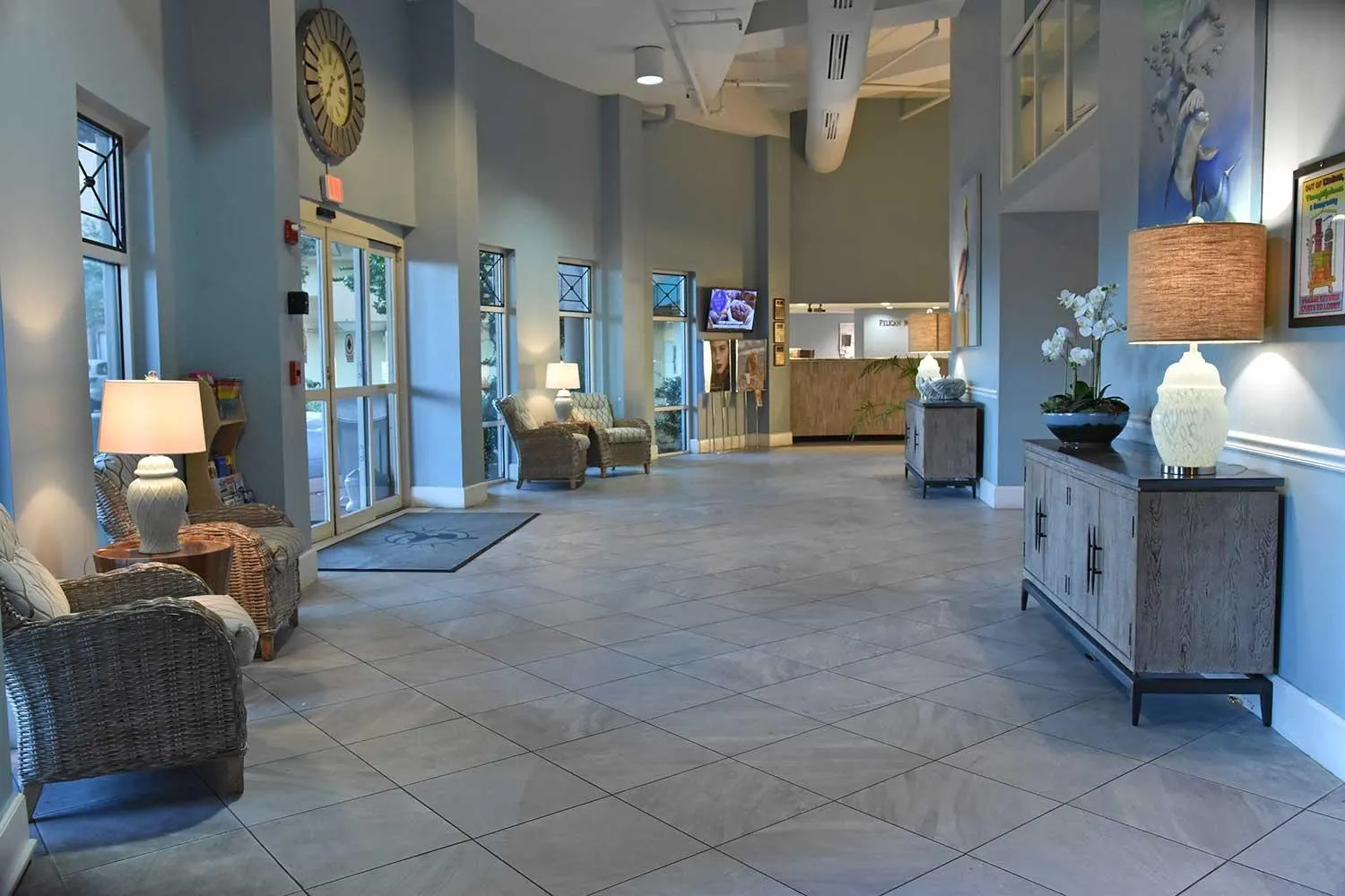 Seating area in Pelican Beach 1504 by Pelican Beach Management