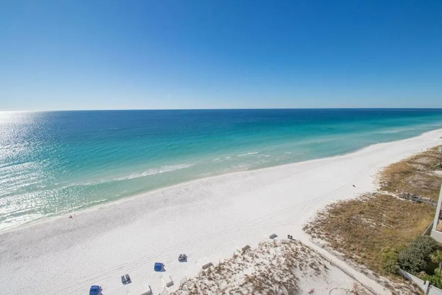 Sea view in Pelican Beach 1504 by Pelican Beach Management