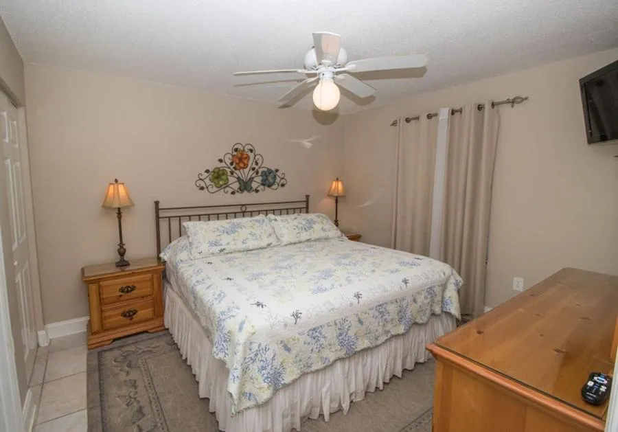 Bedroom, Bed in Pelican Beach 1504 by Pelican Beach Management